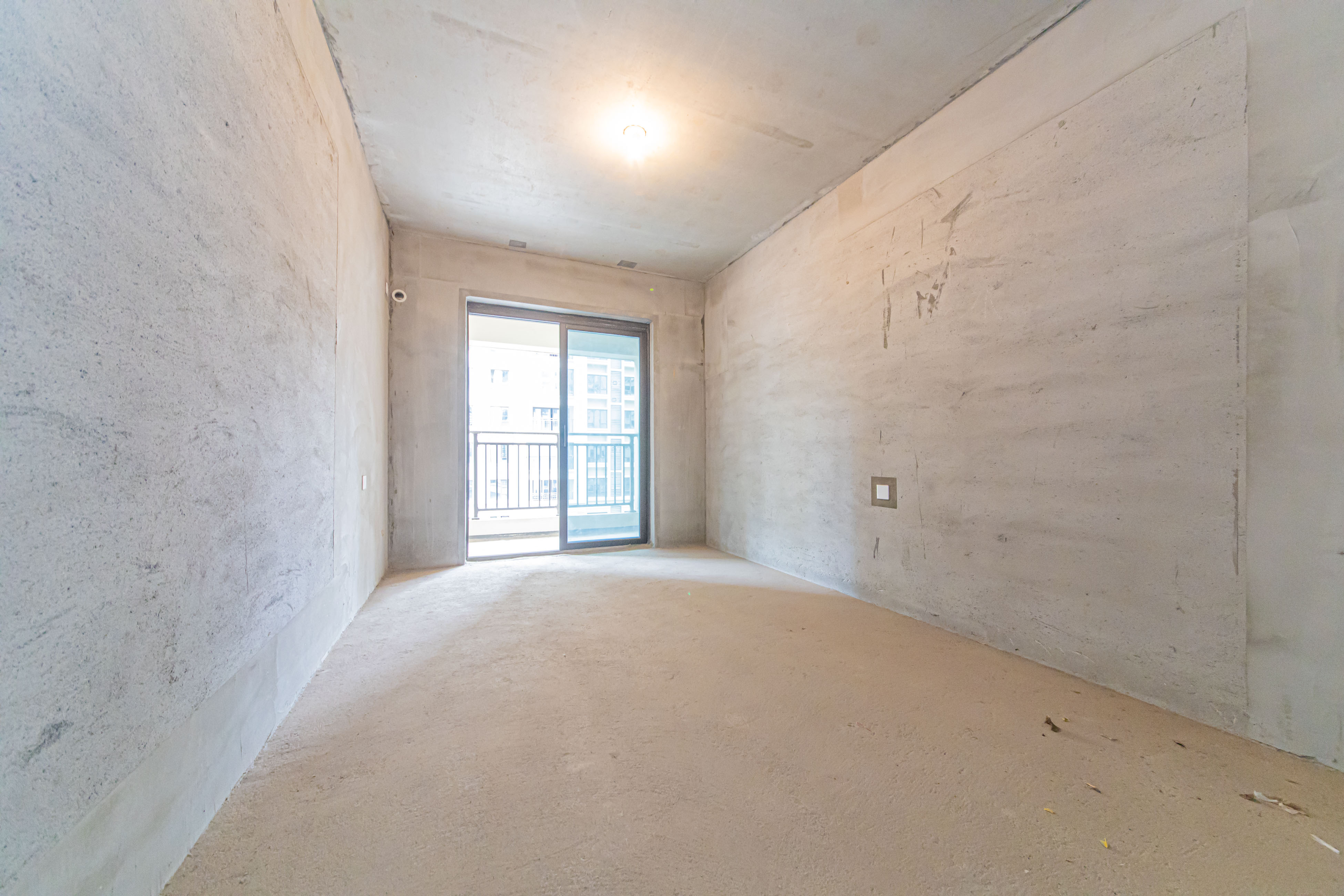 长沙美的梧桐庄园  5室2厅3卫    240.0万卧室