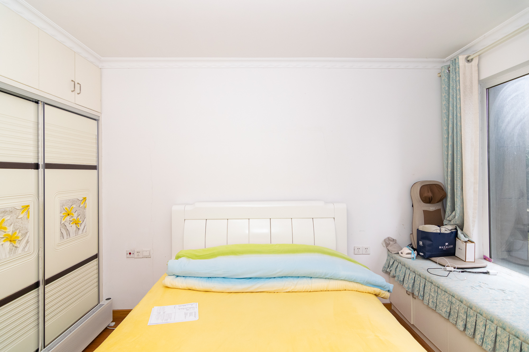 金地三千府(金地湖山樾、金地自在城) 3室2厅1卫 70.0万 金地三千府(金地湖山樾、金地自在城) 3室2厅1卫 70.0万卧室