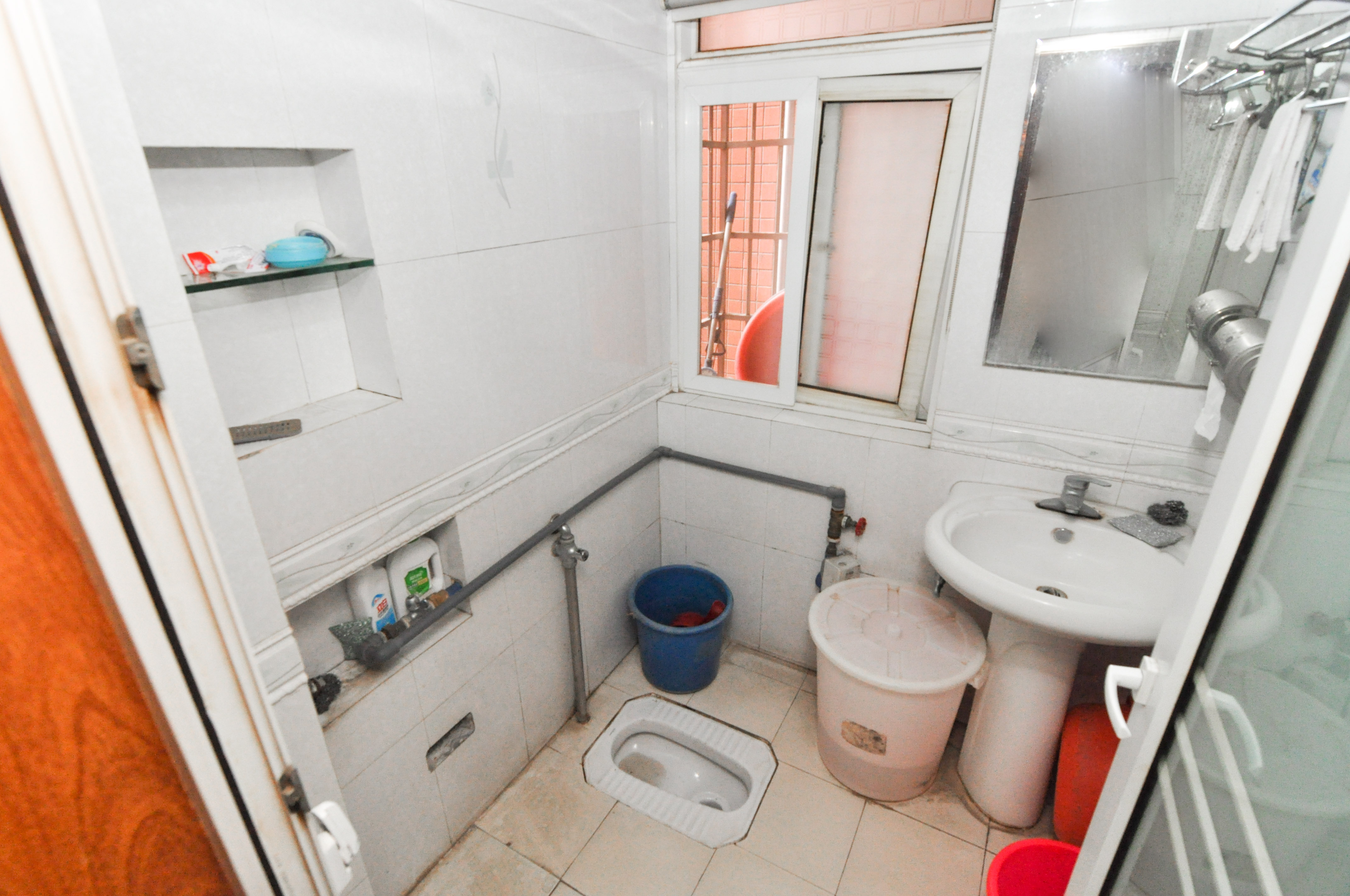 锦绣家园  3室2厅2卫    108.0万 锦绣家园  3室2厅2卫    108.0万卧室