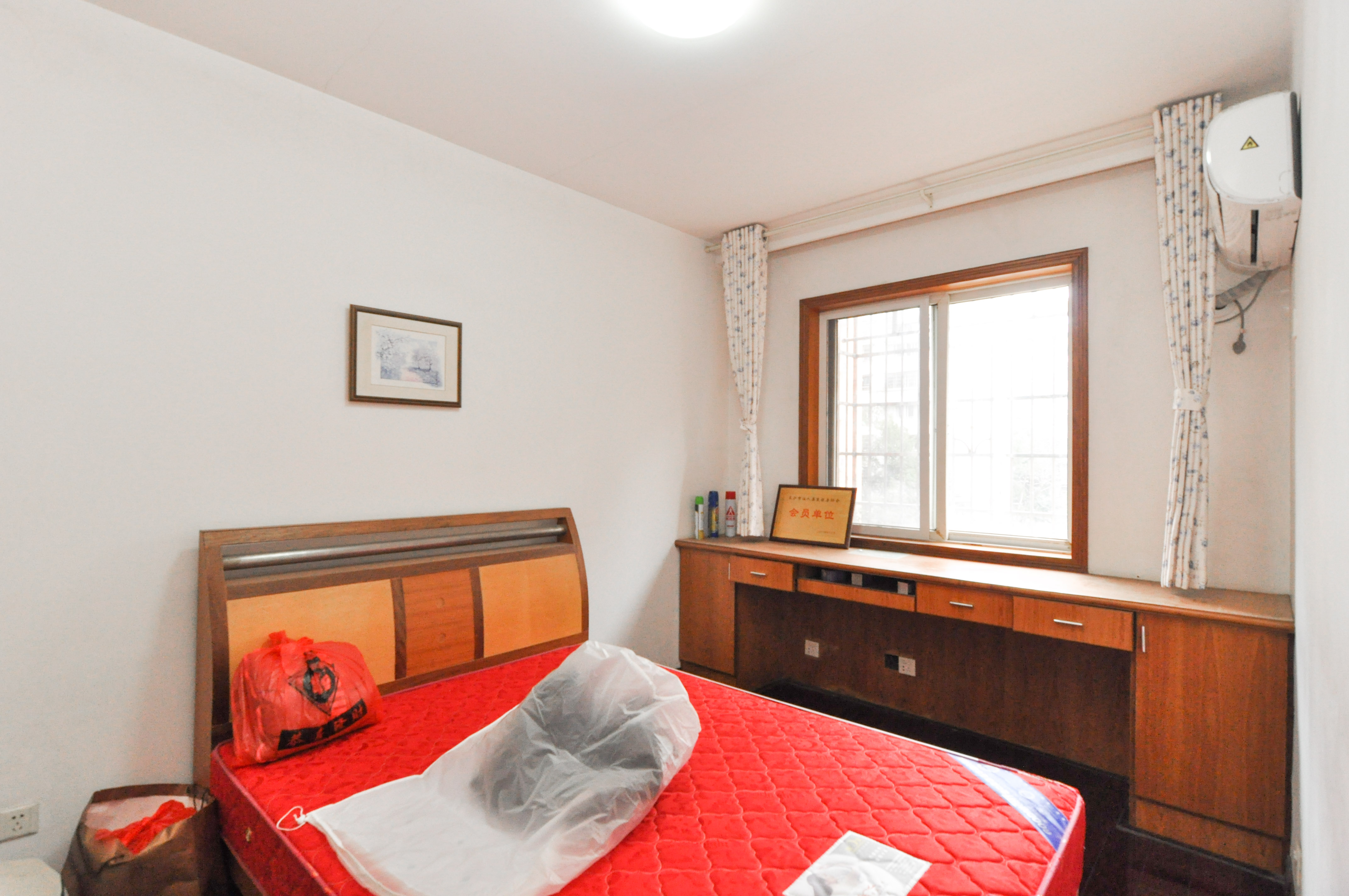 锦绣家园  3室2厅2卫    108.0万 锦绣家园  3室2厅2卫    108.0万卧室