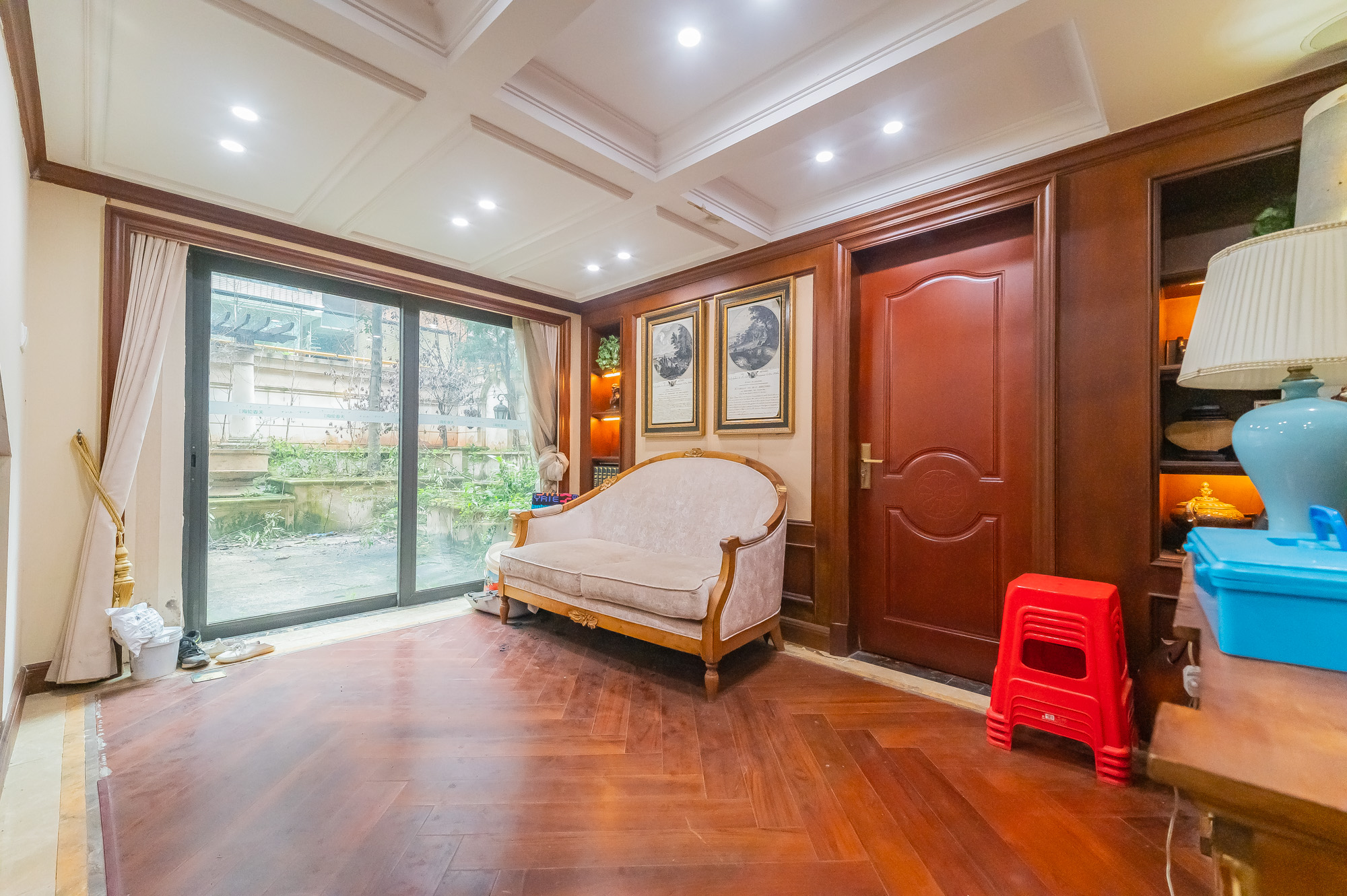 海伦春天 6室3厅3卫 387.0万 海伦春天 6室3厅3卫 387.0万卧室