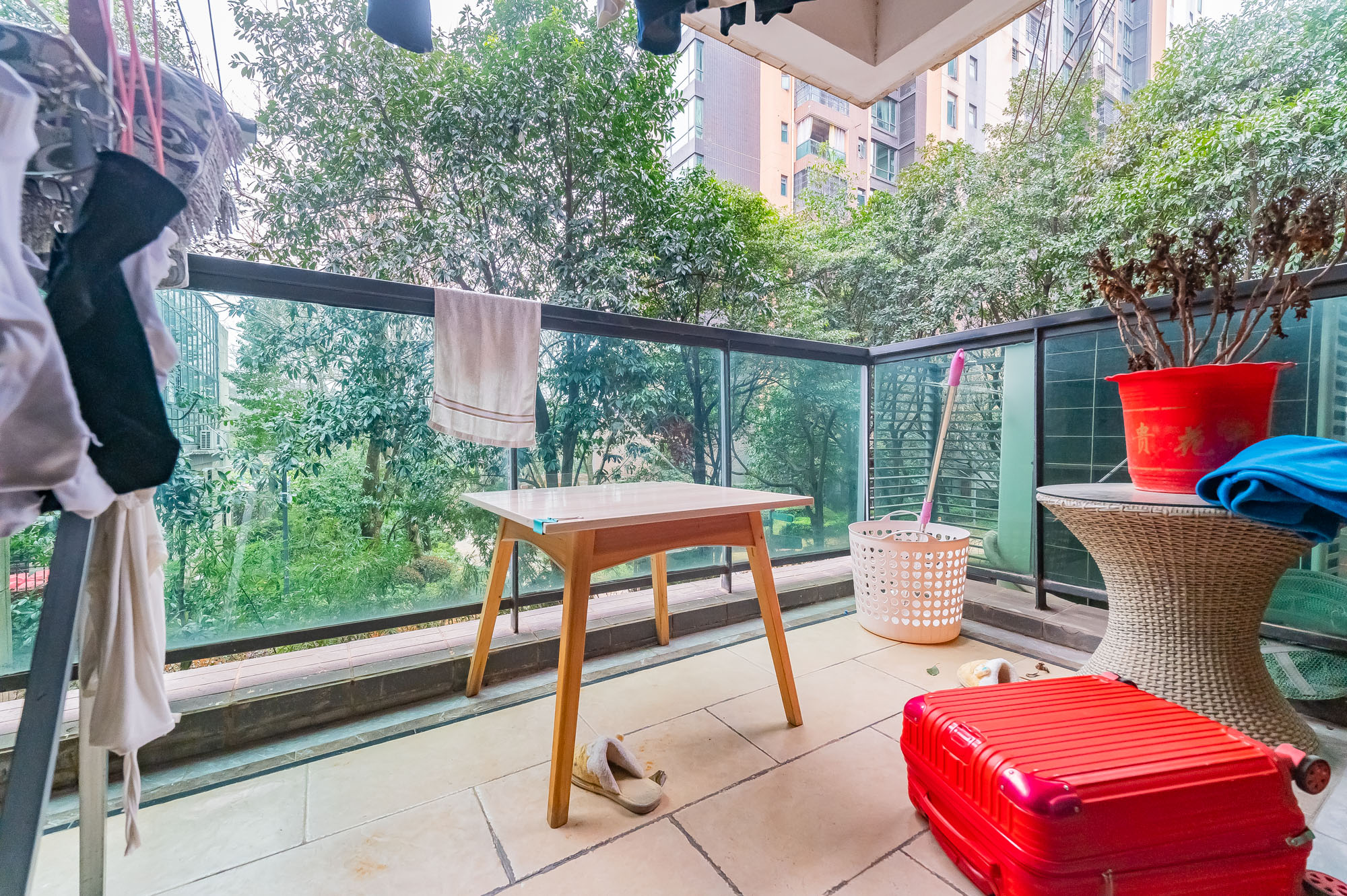 海伦春天 6室3厅3卫 387.0万 海伦春天 6室3厅3卫 387.0万阳台