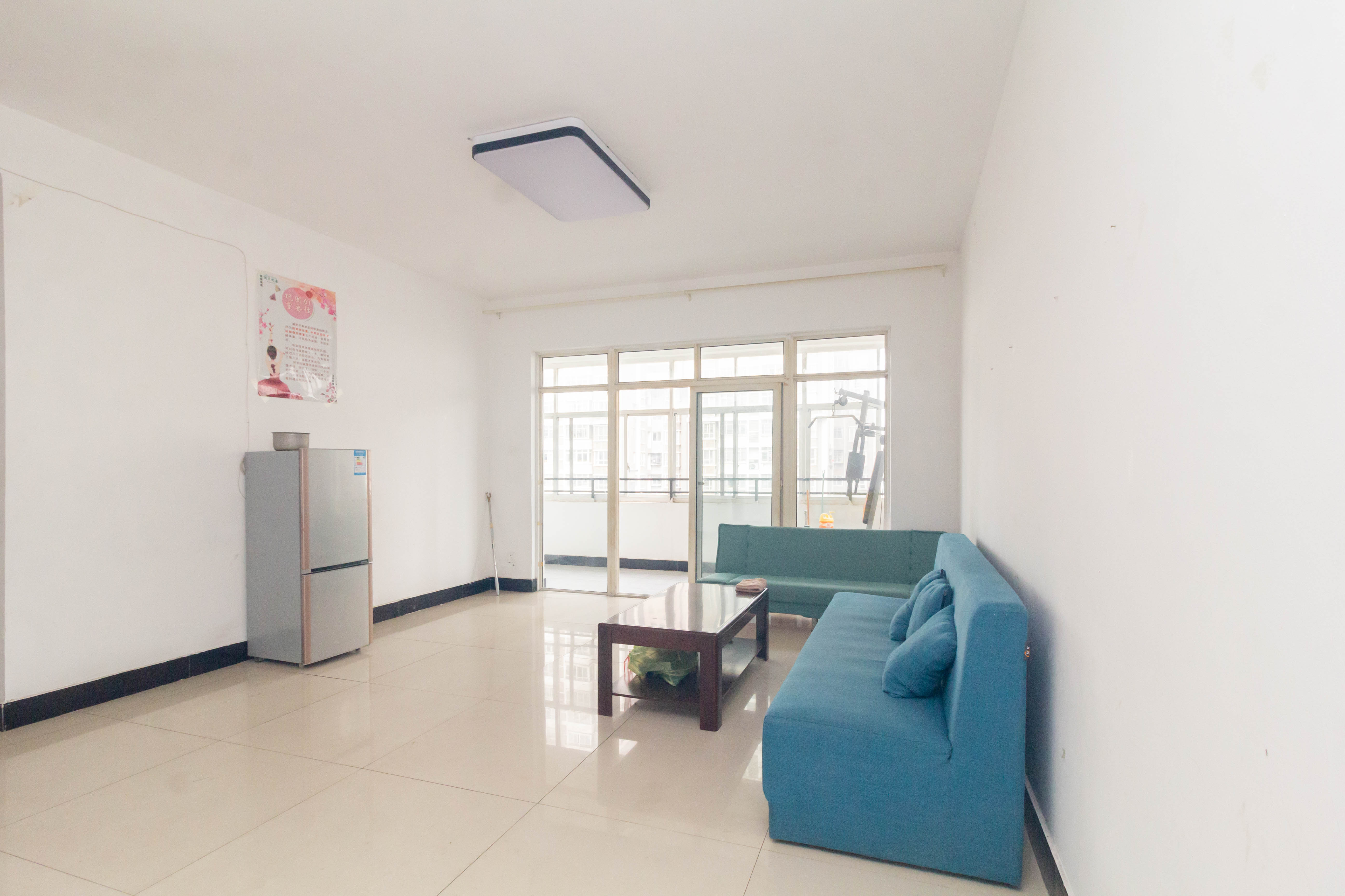 未来蜂巢 4室2厅2卫 68.5万 未来蜂巢 4室2厅2卫 68.5万客厅