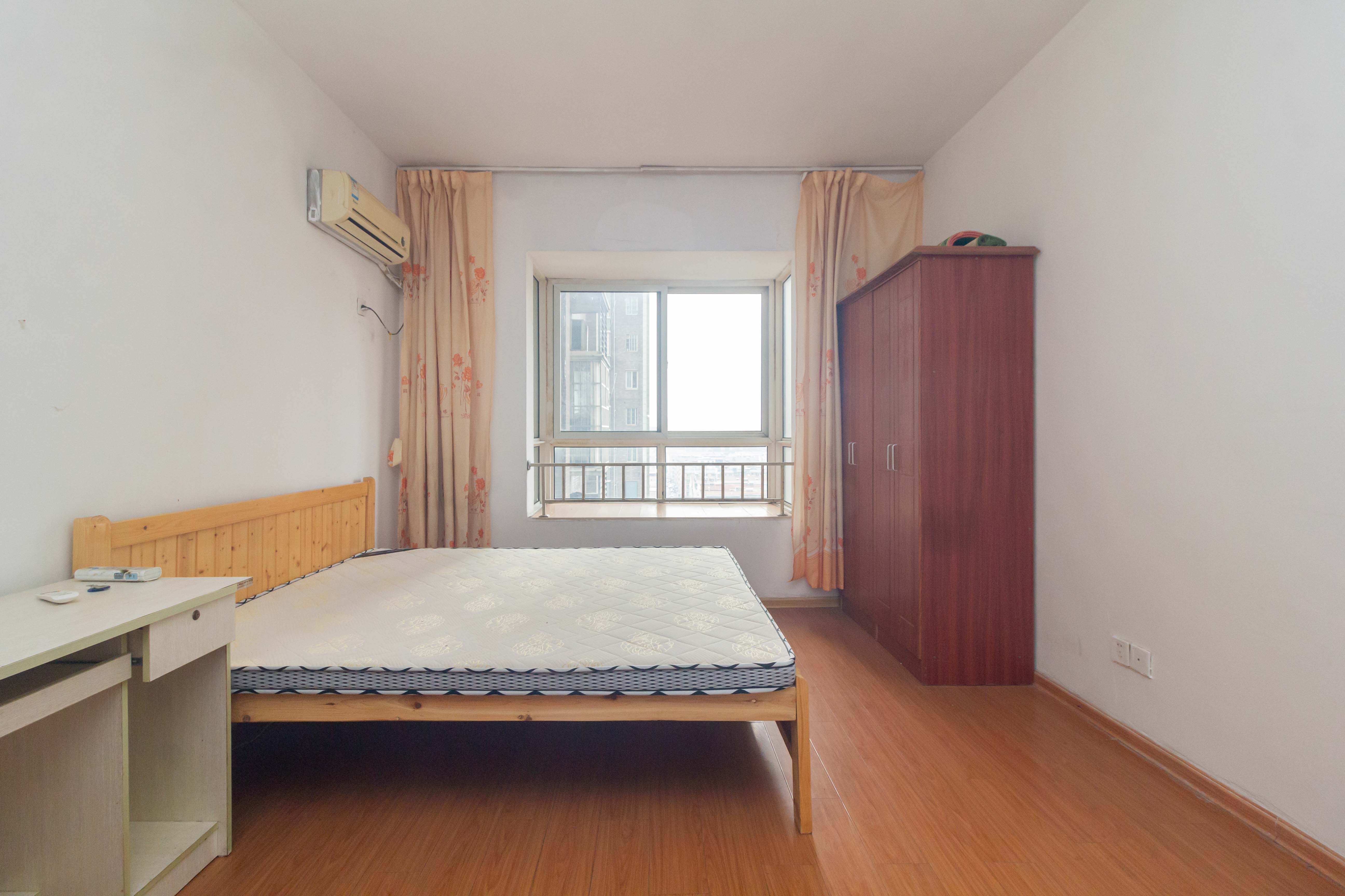 未来蜂巢 4室2厅2卫 68.5万 未来蜂巢 4室2厅2卫 68.5万卧室