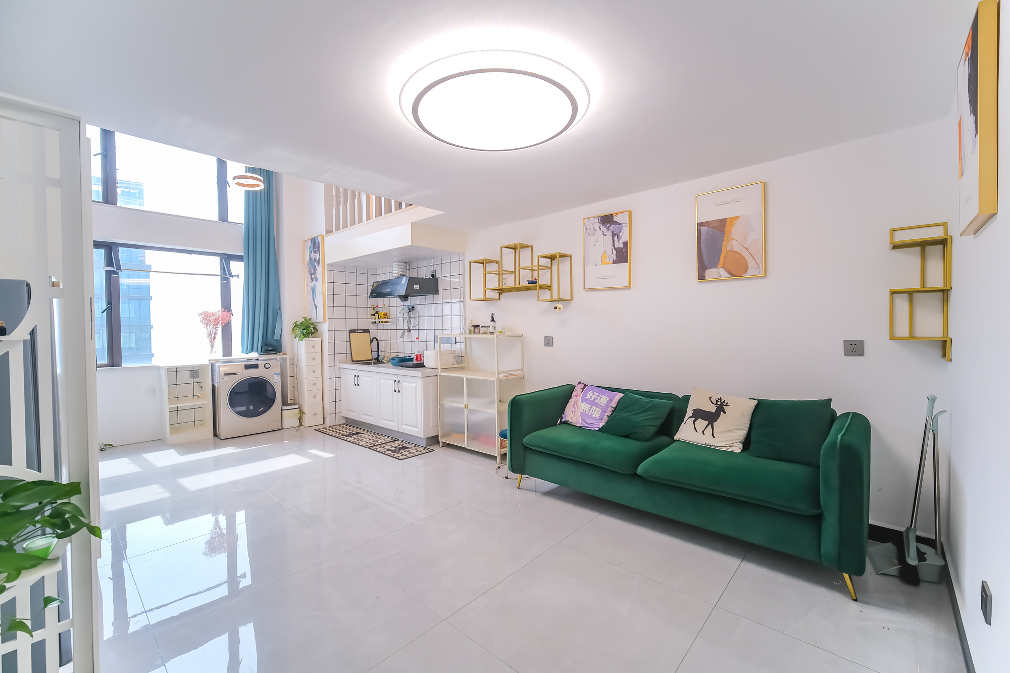 艾美潇湘  1室1厅1卫    26.0万 艾美潇湘  1室1厅1卫    26.0万客厅