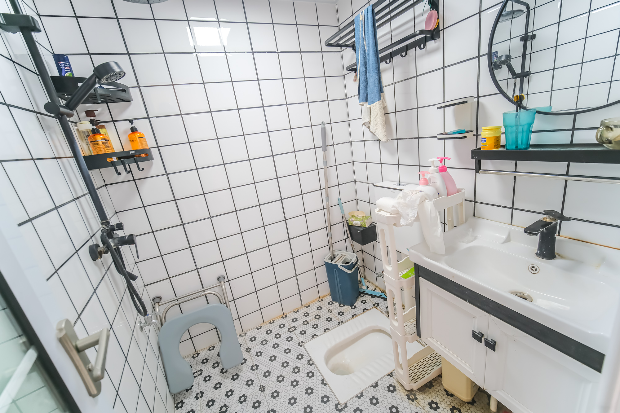 艾美潇湘  1室1厅1卫    26.0万 艾美潇湘  1室1厅1卫    26.0万卫生间