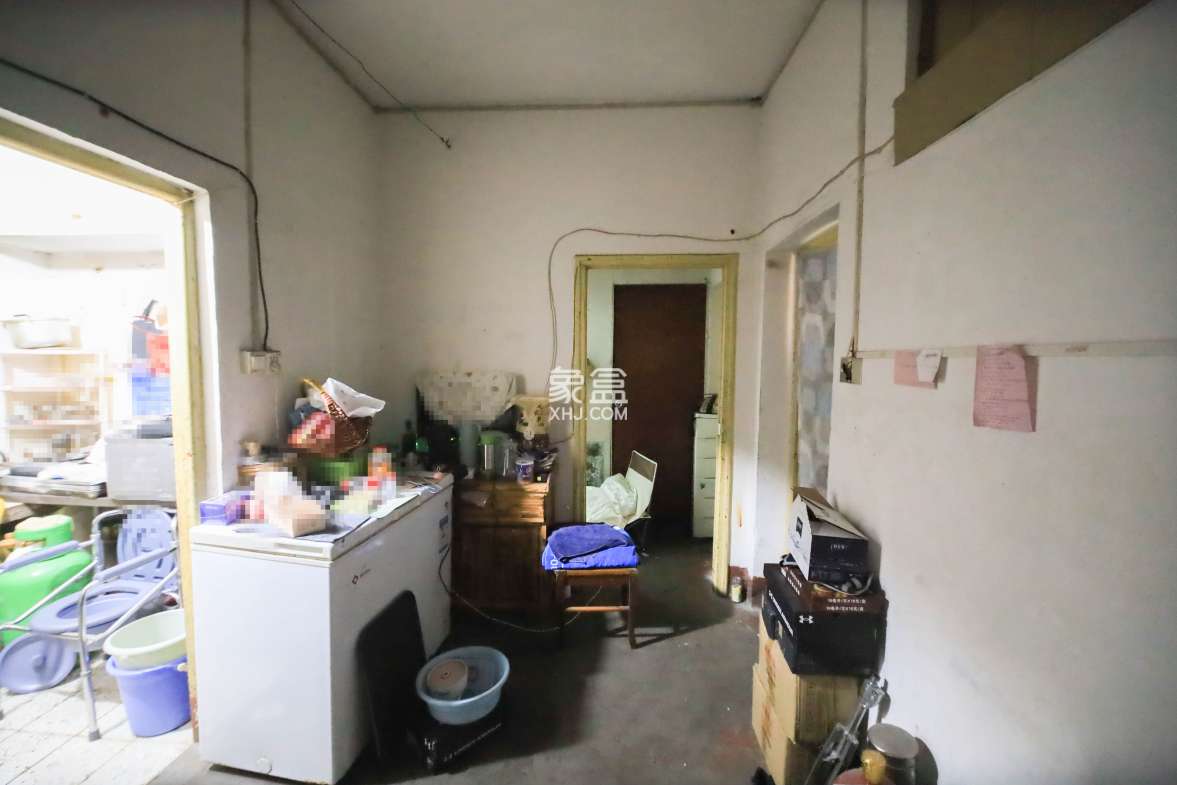 砂子塘社区  2室2厅1卫   58.00万 砂子塘社区  2室2厅1卫   58.00万客厅