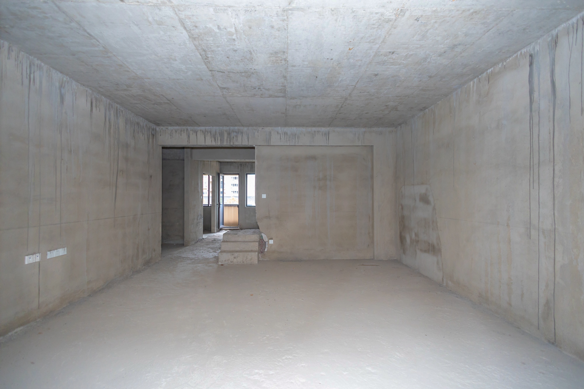 合能枫丹新里  5室2厅3卫    193.98万 合能枫丹新里  5室2厅3卫    193.98万客厅