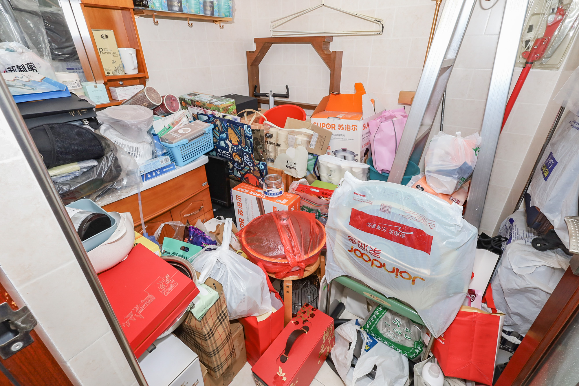 钰龙天下一期  3室2厅2卫   298.00万卫生间