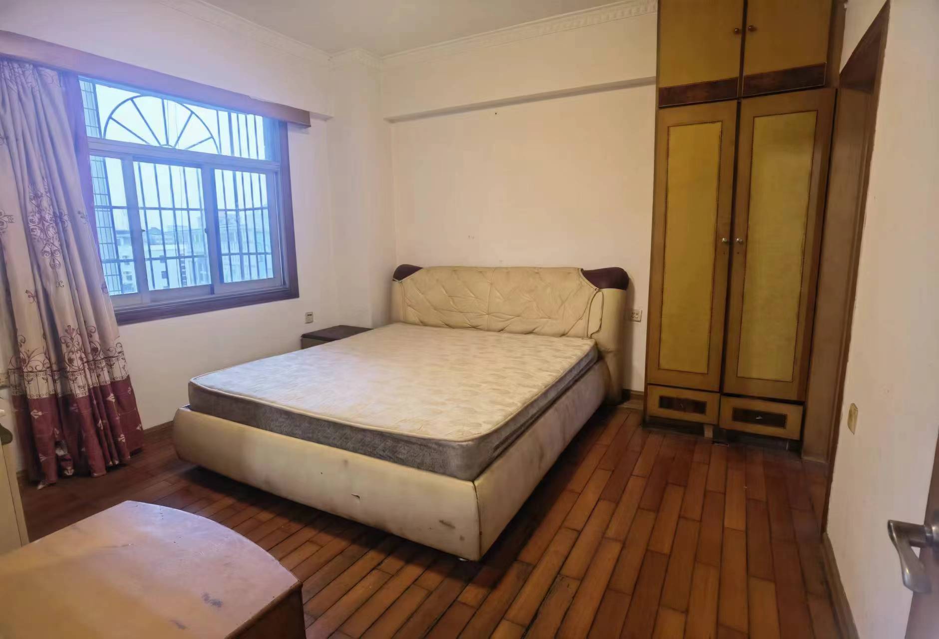 房兴大厦  3室2厅1卫    45.0万 房兴大厦  3室2厅1卫    45.0万室内图