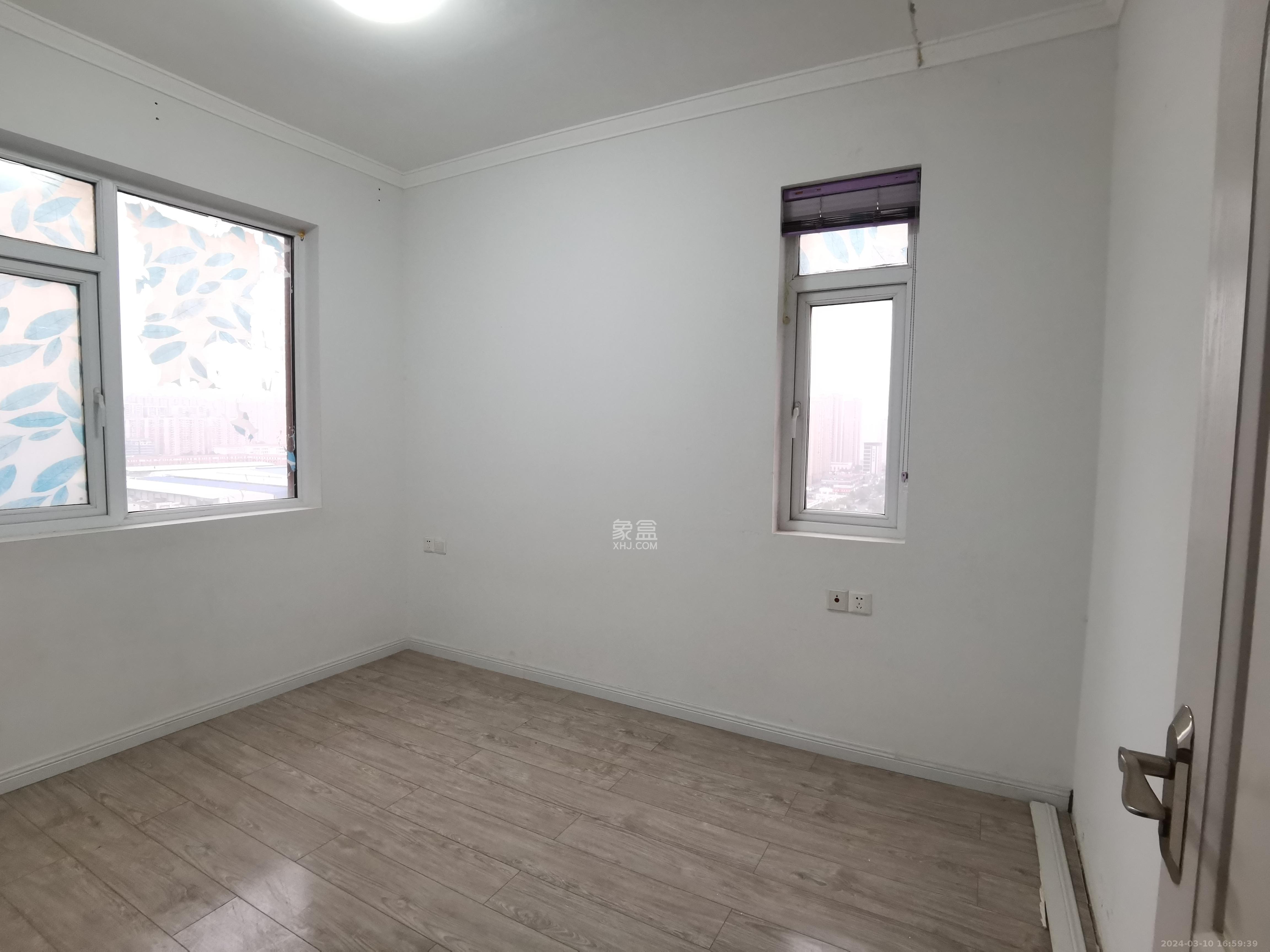 三一街区  2室2厅1卫   1500.00元/月室内图