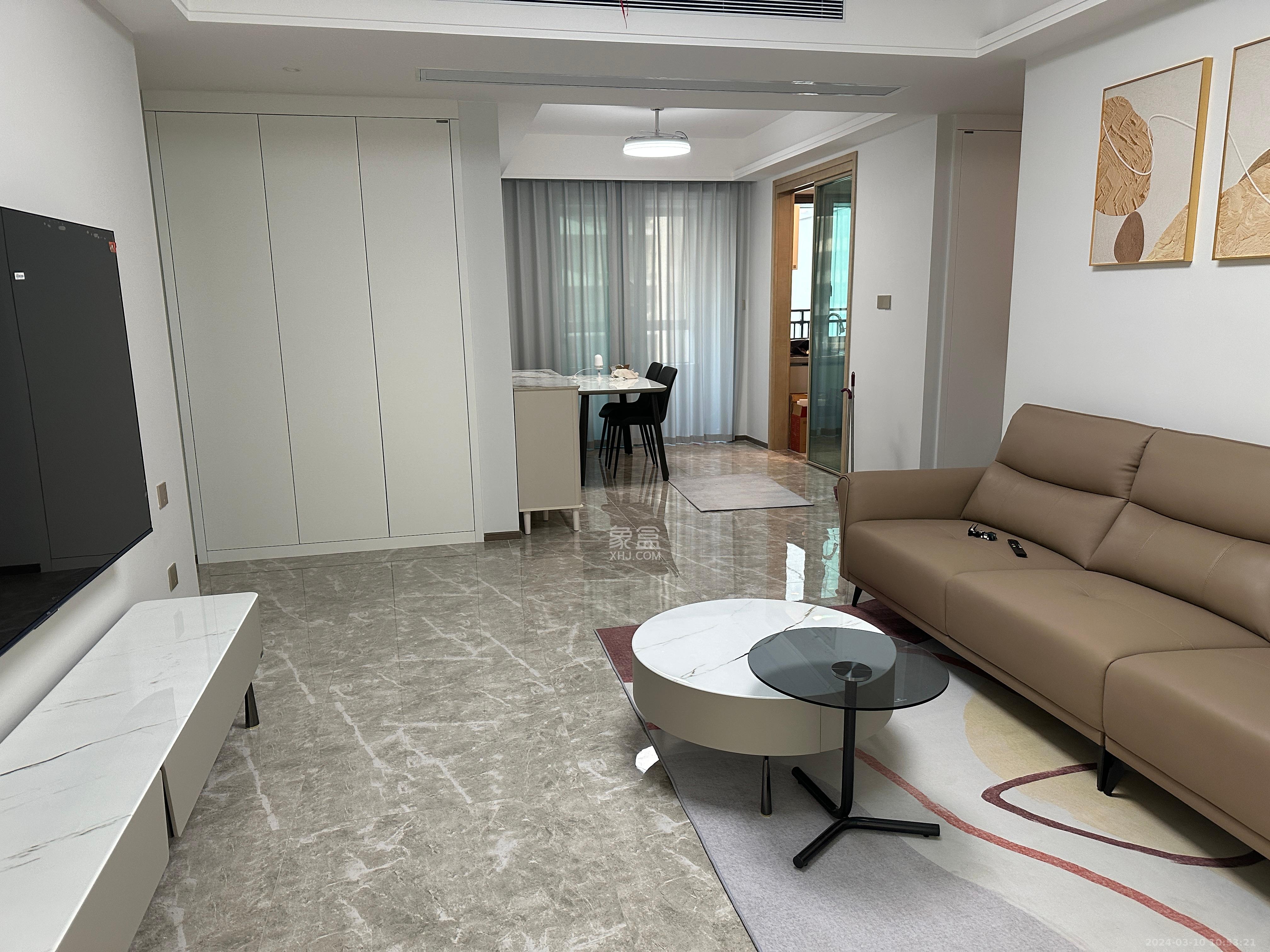 复地滨江金融中心 4室2厅2卫 5500.0元/月 复地滨江金融中心 4室2厅2卫 5500.0元/月室内图