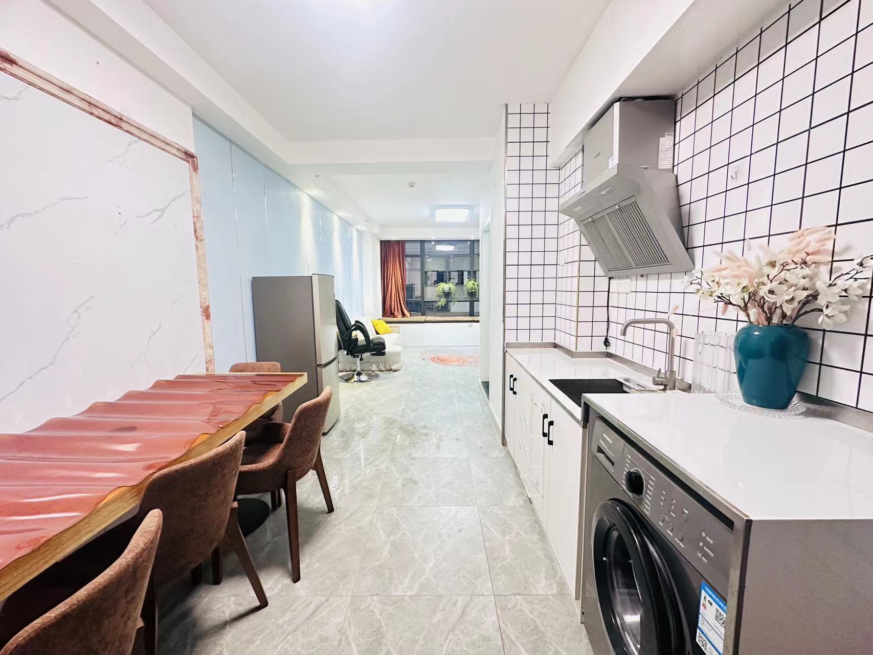 富力新天地一二期  1室0厅0卫   2800.00元/月室内图1