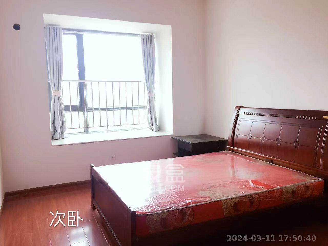 和美星城  3室2厅1卫   2400.00元/月室内图