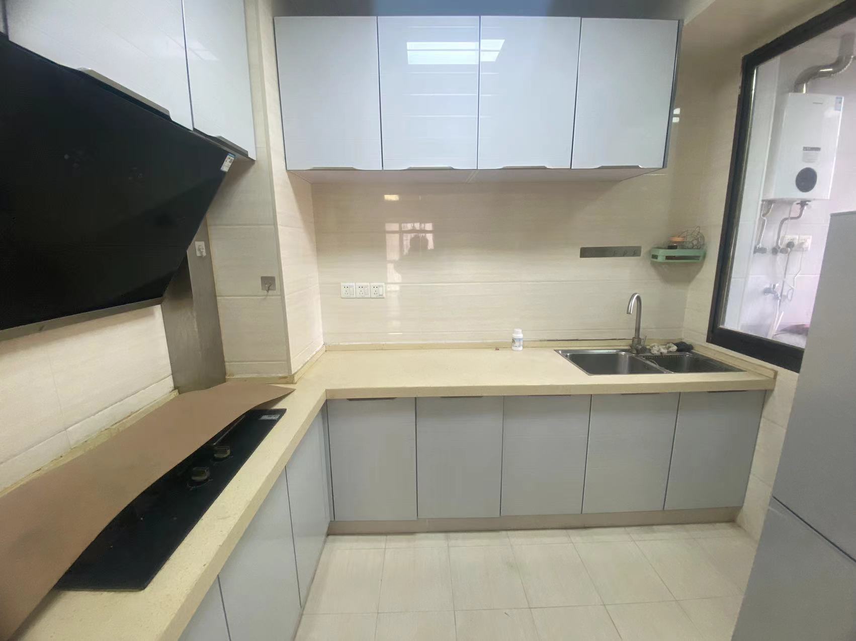 奥园广场  3室2厅2卫    70.8万 奥园广场  3室2厅2卫    70.8万室内图