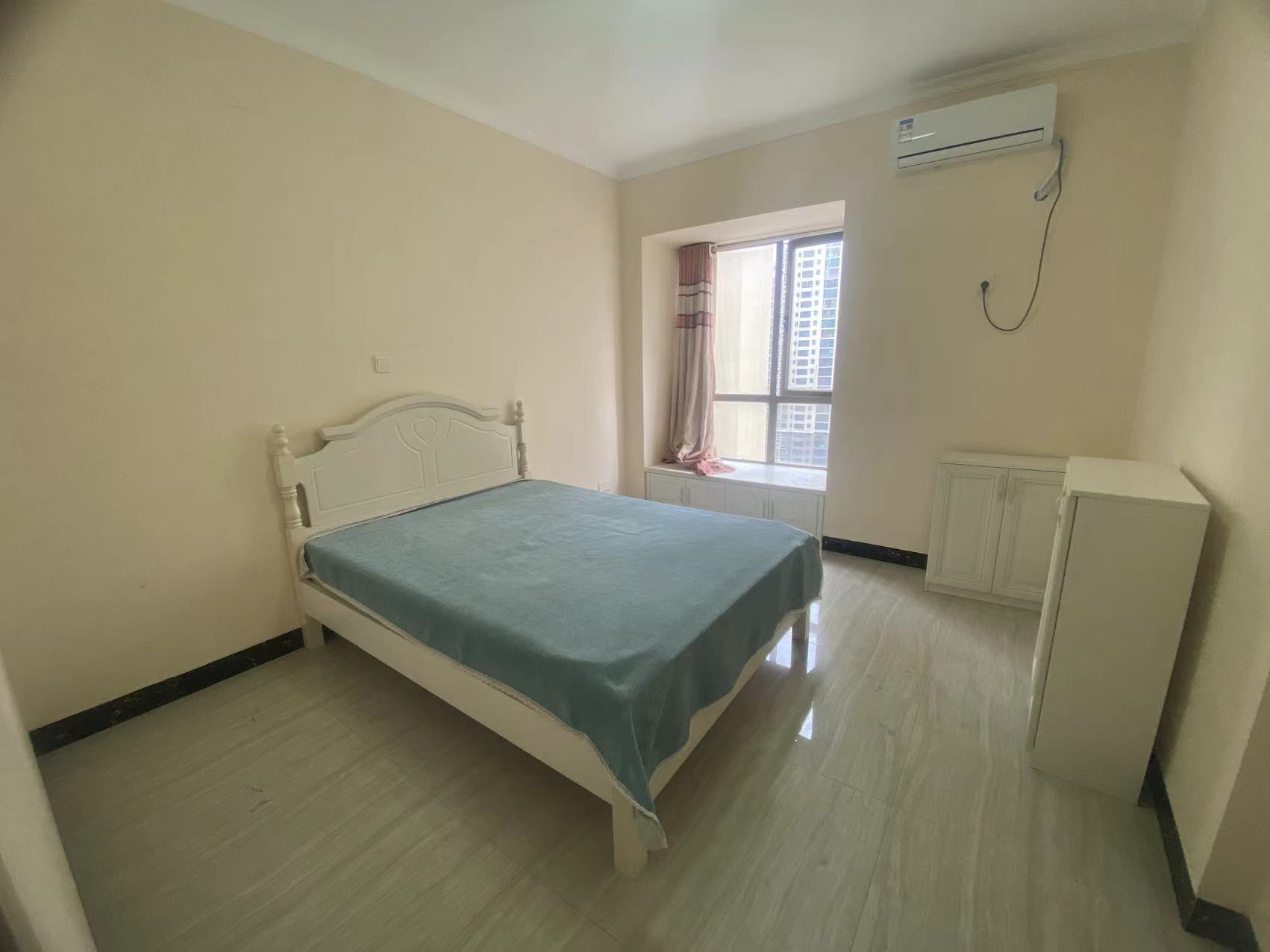 奥园广场  3室2厅2卫    70.8万 奥园广场  3室2厅2卫    70.8万室内图