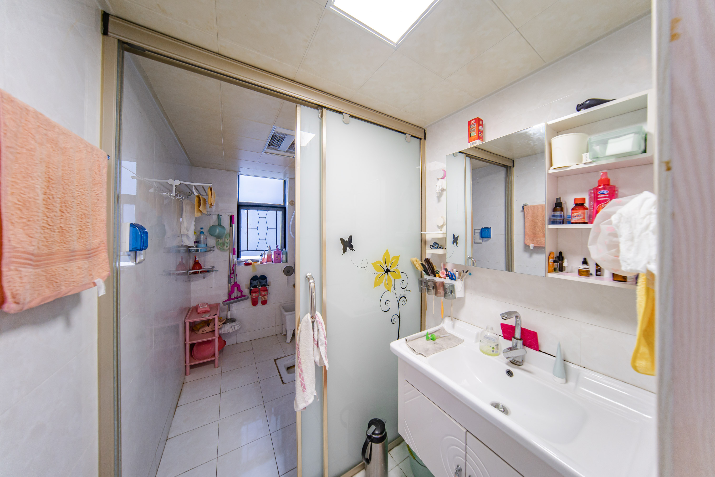 兰亭湾畔 3室2厅1卫 87.0万 兰亭湾畔 3室2厅1卫 87.0万卫生间