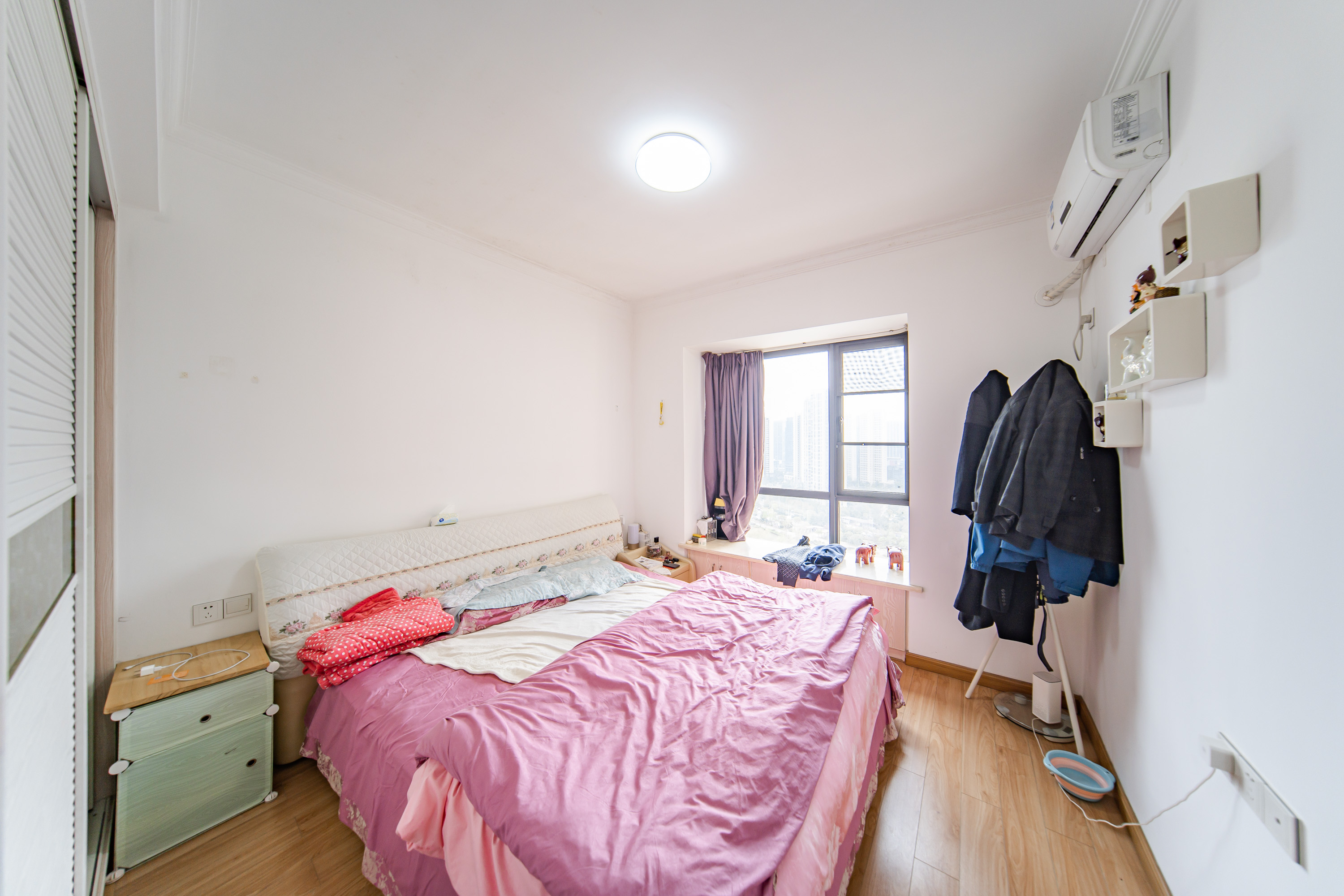 兰亭湾畔 3室2厅1卫 87.0万 兰亭湾畔 3室2厅1卫 87.0万卧室