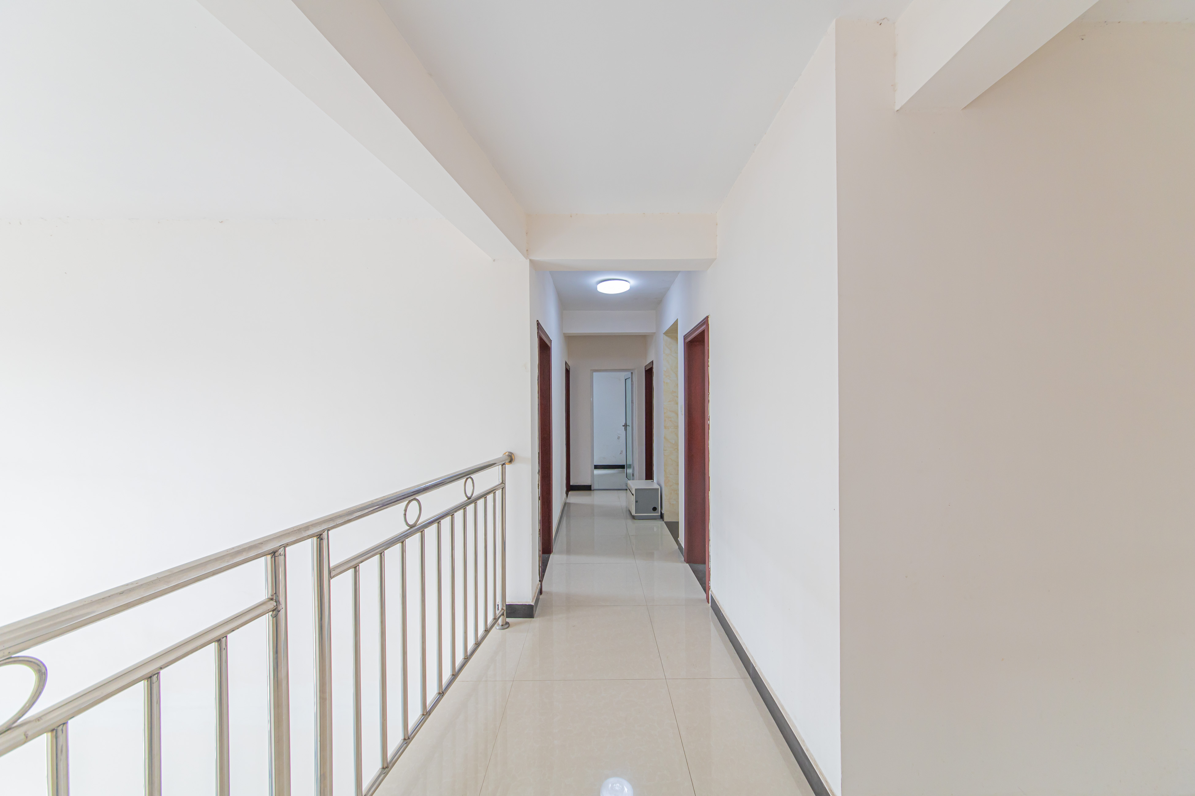 银桂苑 7室2厅3卫 222.5万 银桂苑 7室2厅3卫 222.5万其他