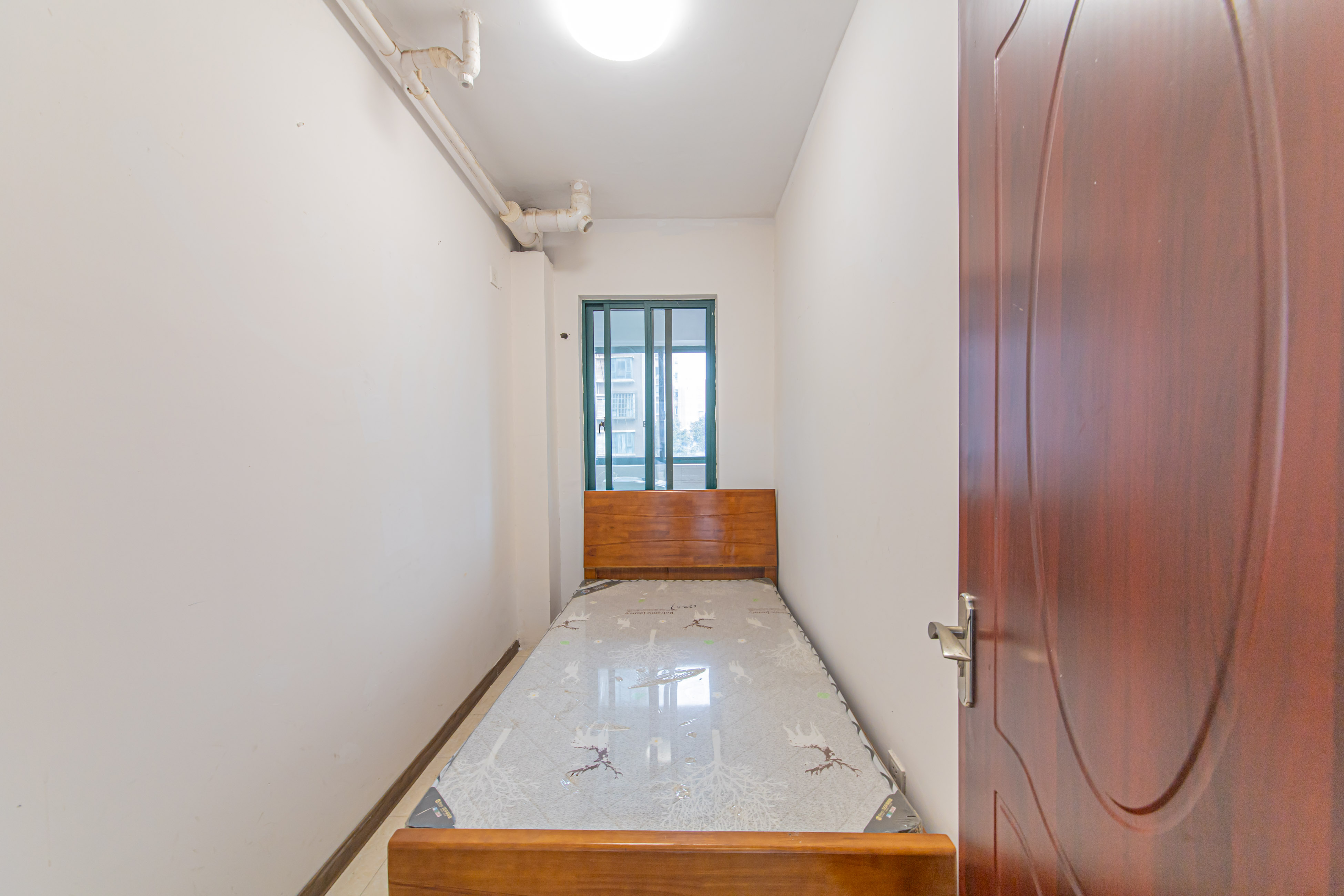 银桂苑 7室2厅3卫 222.5万 银桂苑 7室2厅3卫 222.5万卫生间