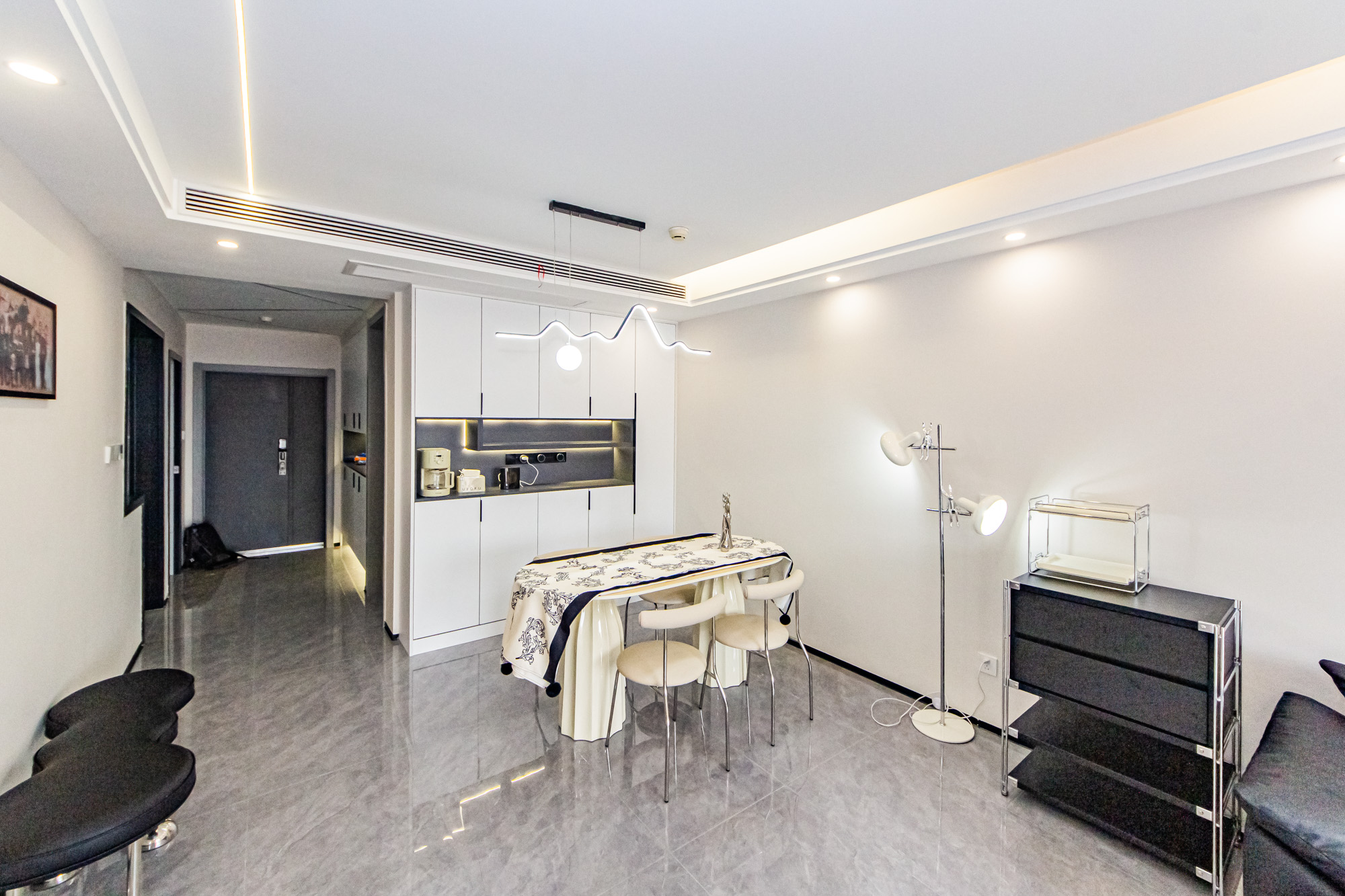 北辰三角洲E4区  3室2厅1卫    168.0万客厅