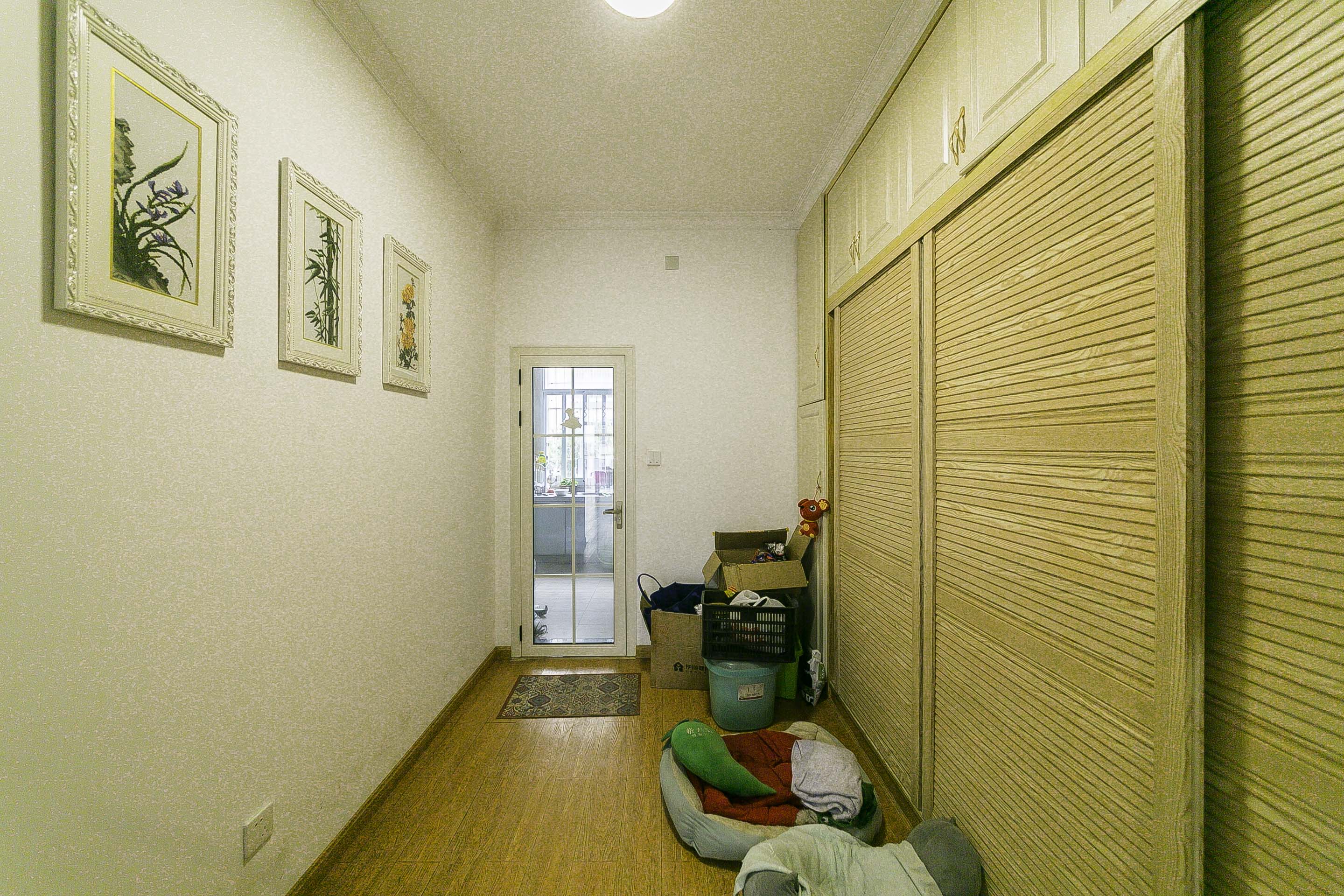 高升小区  3室2厅2卫   88.00万客厅