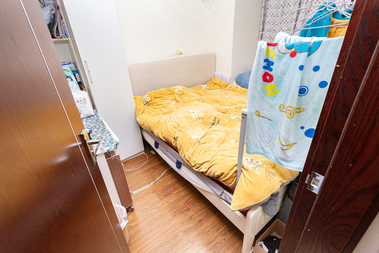 时代倾城二期  2室2厅1卫   73.00万卧室