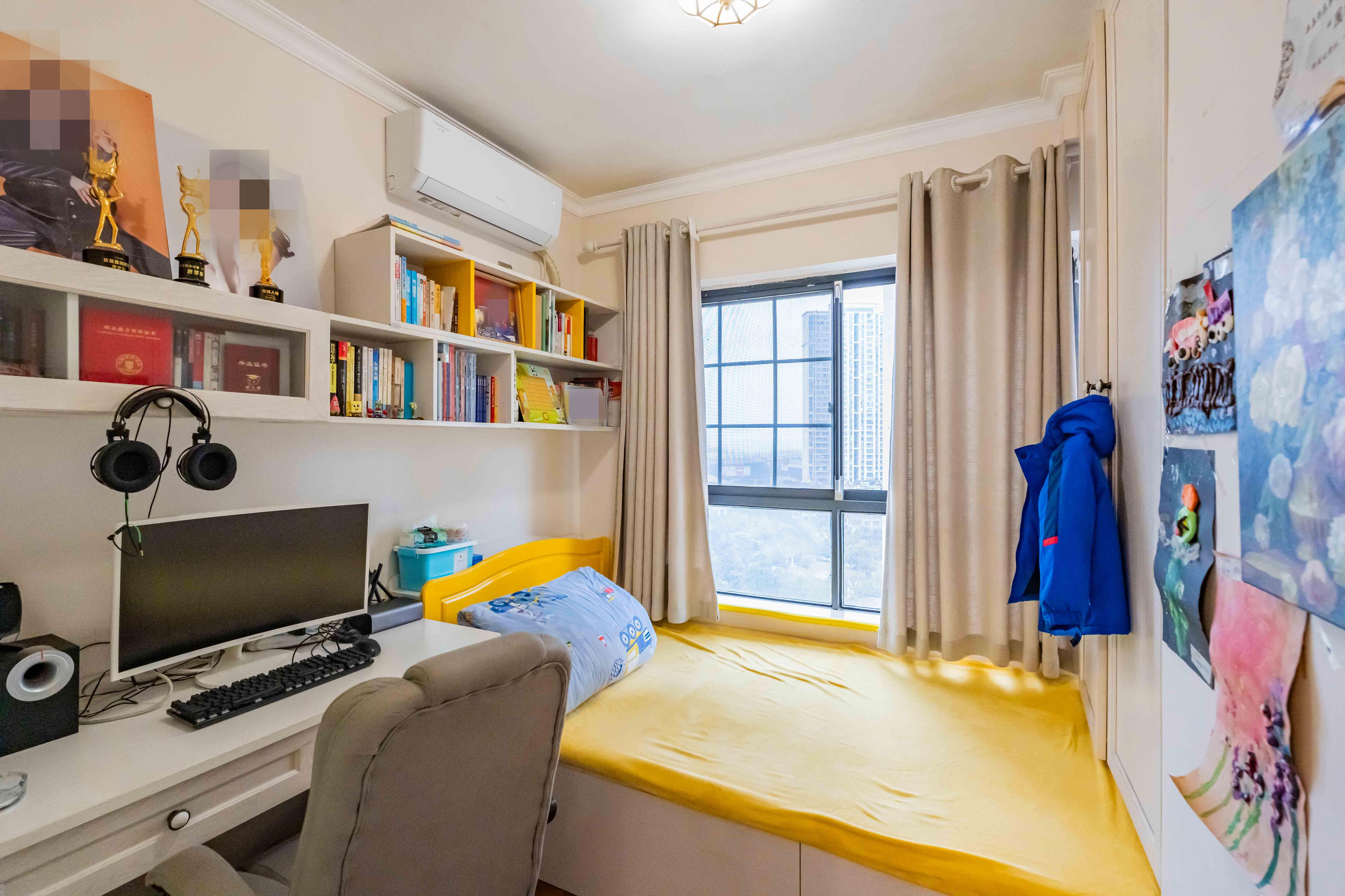 五矿沁园金城(春和景园) 3室2厅2卫 105.0万 五矿沁园金城(春和景园) 3室2厅2卫 105.0万卧室