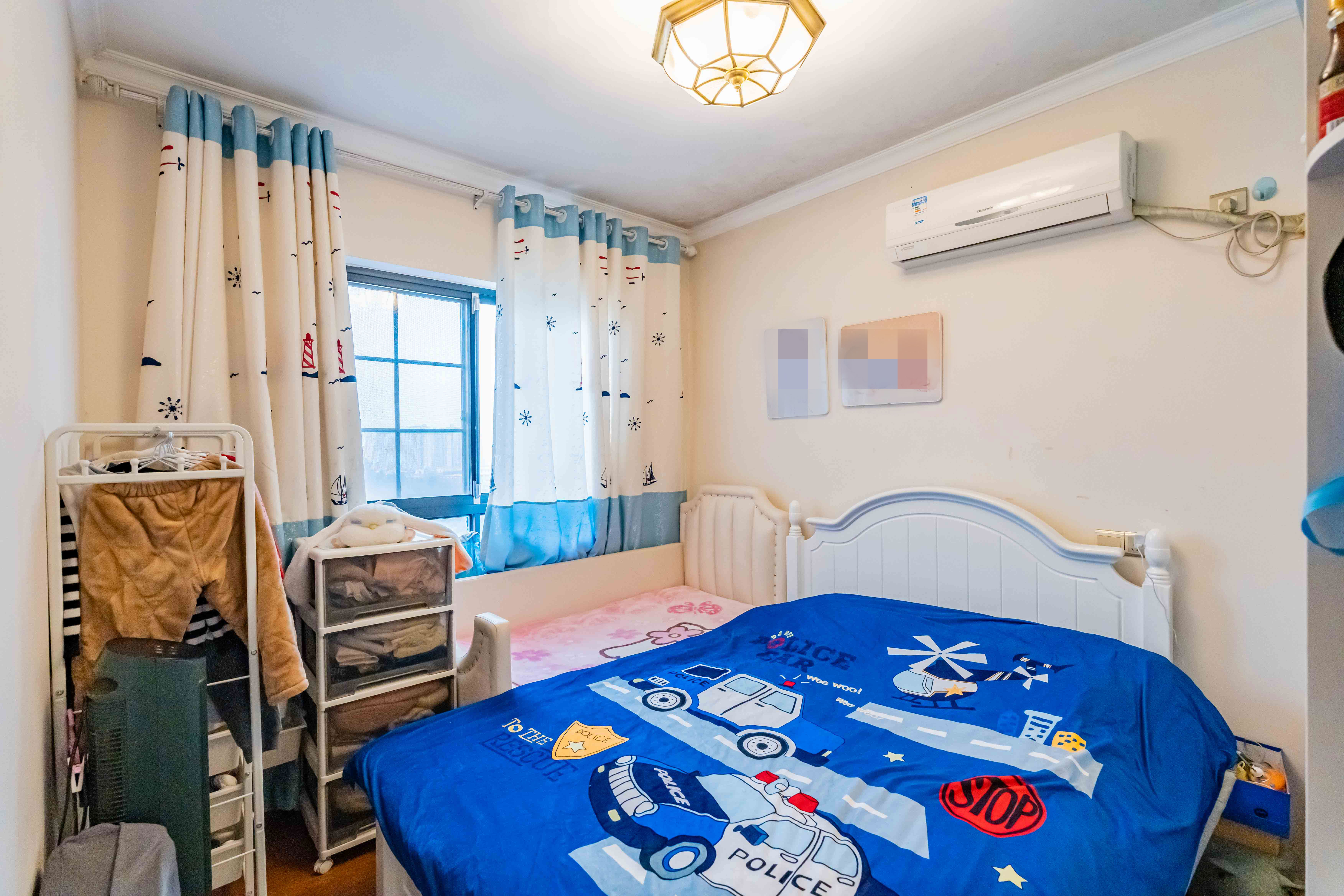 五矿沁园金城(春和景园) 3室2厅2卫 105.0万 五矿沁园金城(春和景园) 3室2厅2卫 105.0万卧室