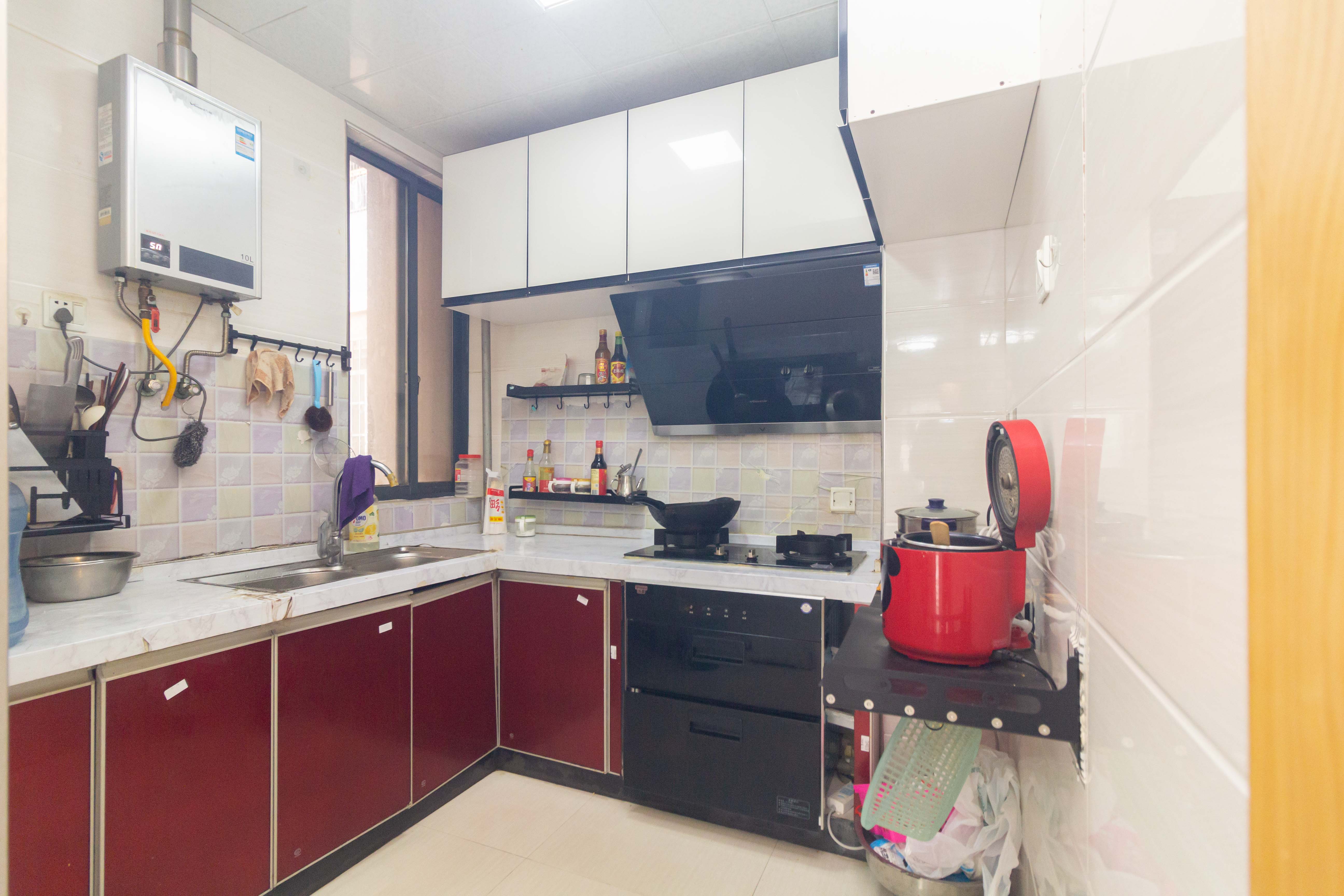 高林仕家  3室2厅1卫    53.8万厨房