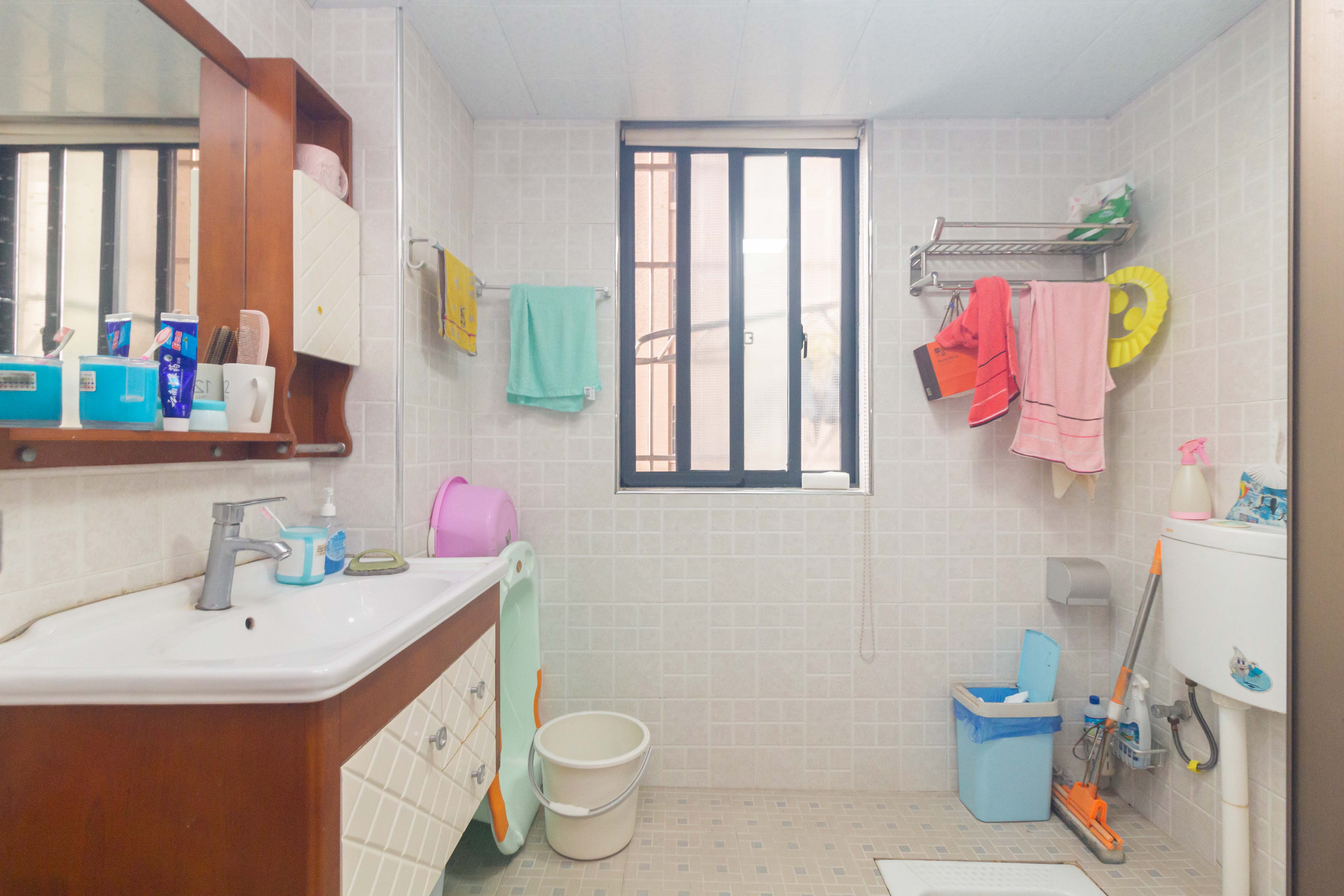 高林仕家  3室2厅1卫    53.8万卫生间