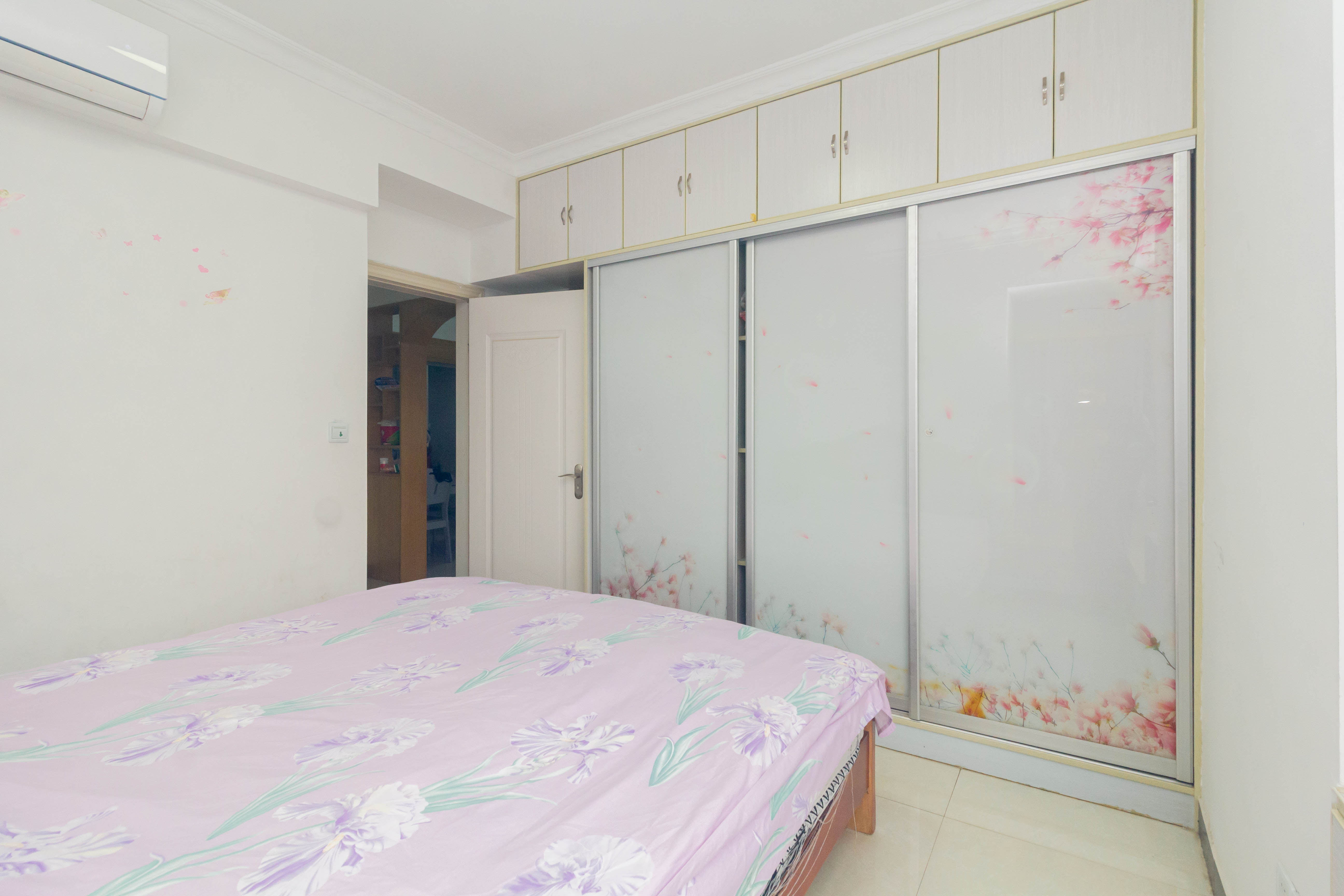 高林仕家  3室2厅1卫    53.8万卧室