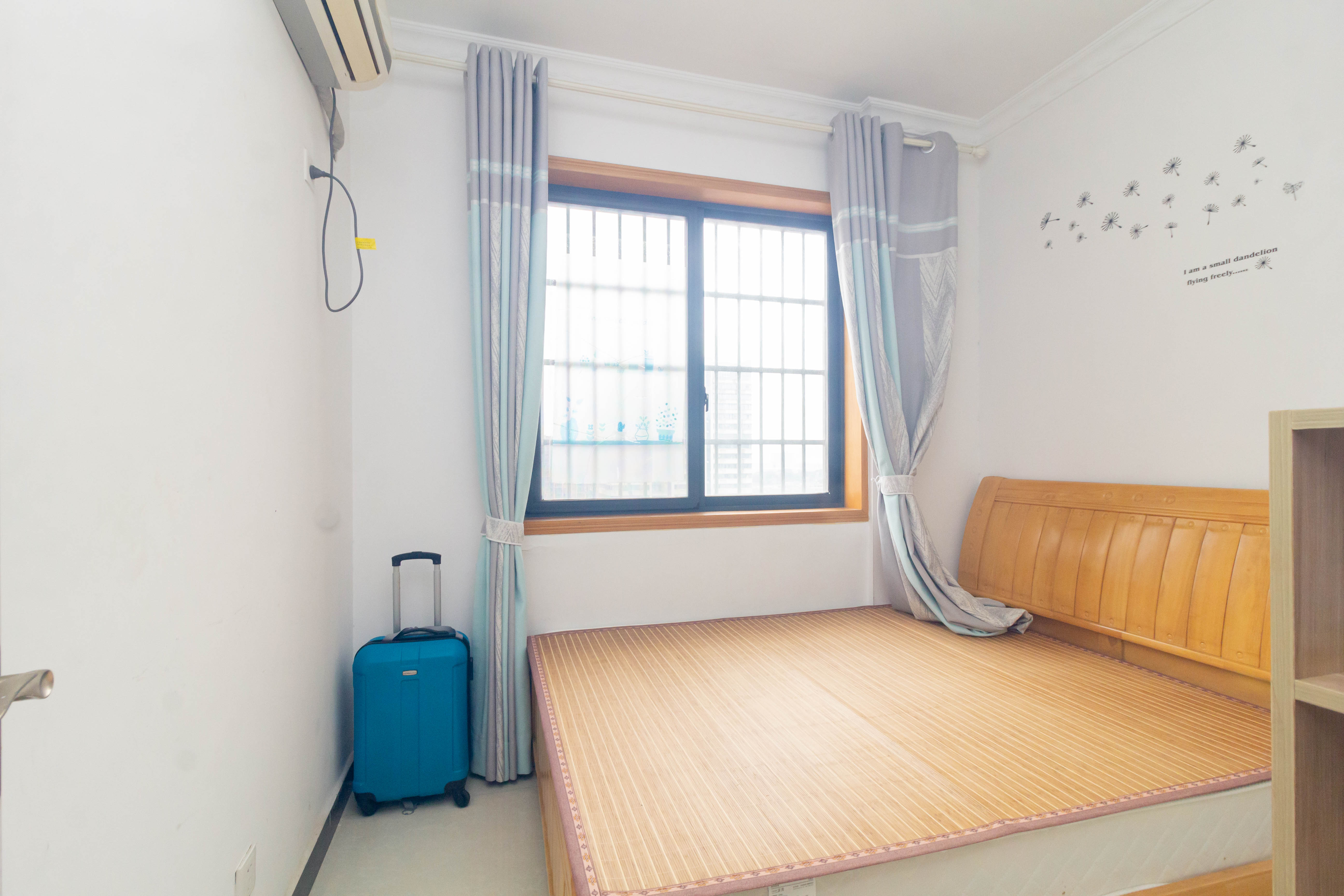 高林仕家 3室2厅1卫 53.8万 高林仕家 3室2厅1卫 53.8万卧室