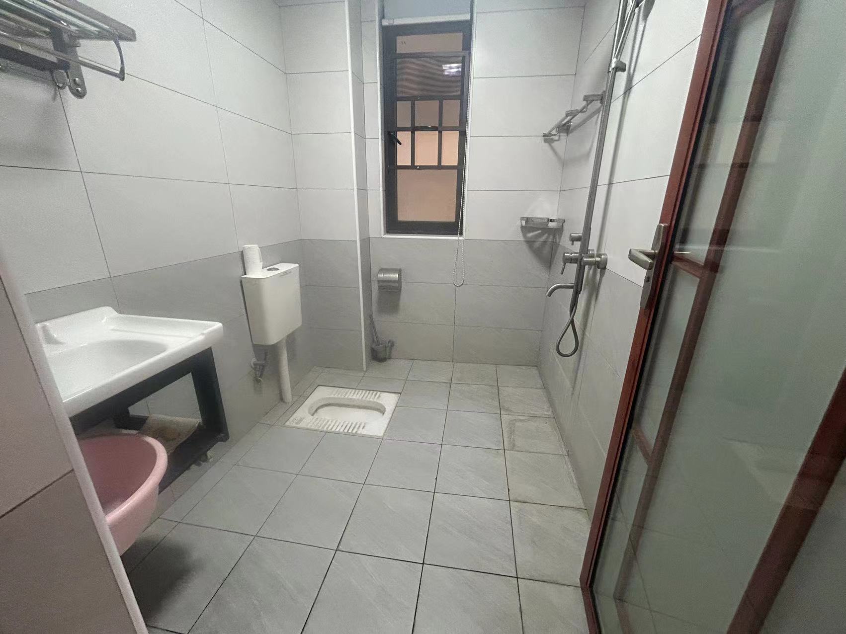 金轮翡翠名园 4室2厅2卫 108.0万 金轮翡翠名园 4室2厅2卫 108.0万室内图