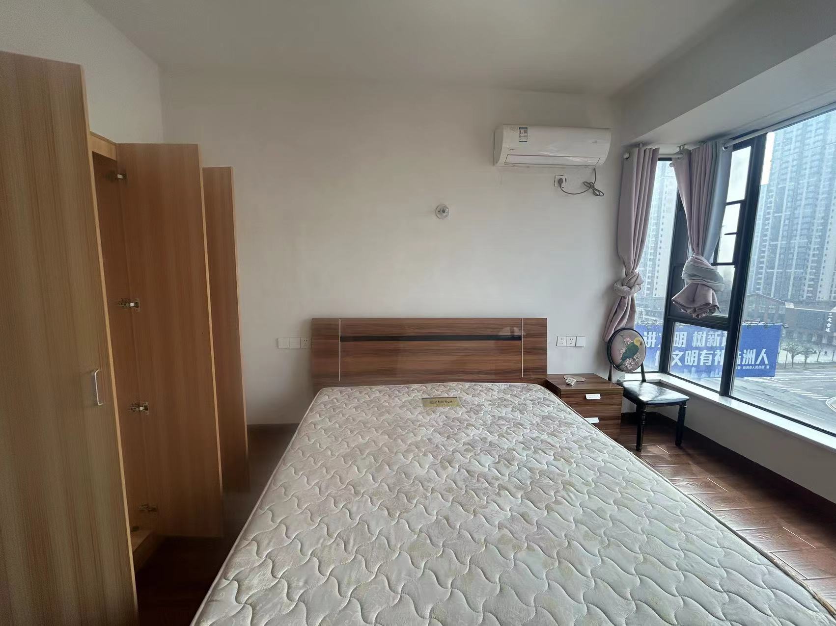 金轮翡翠名园 4室2厅2卫 108.0万 金轮翡翠名园 4室2厅2卫 108.0万室内图