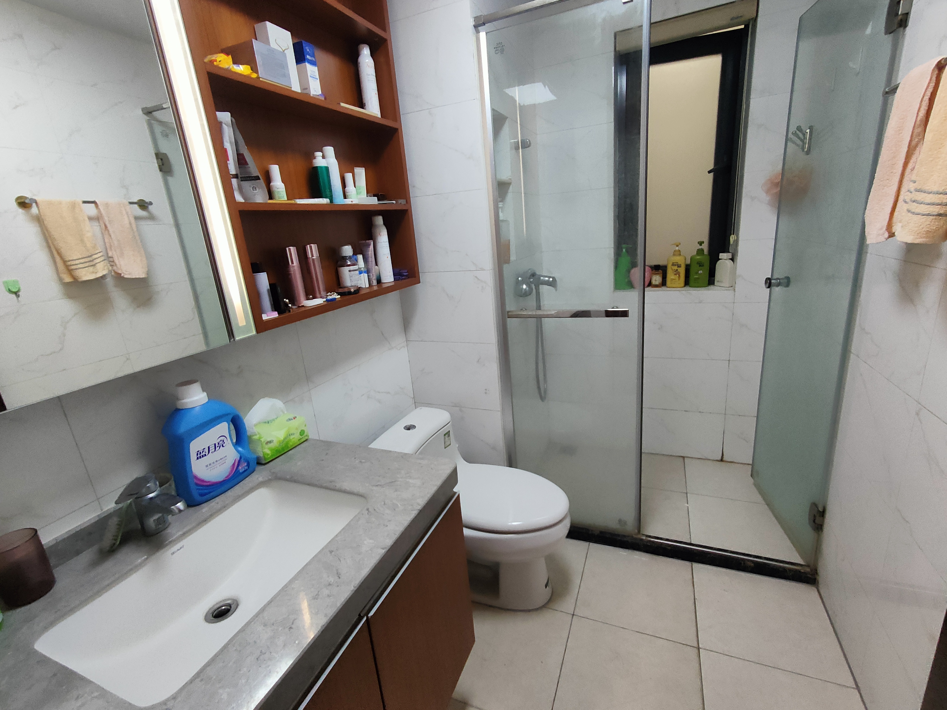 恒大华府  3室2厅2卫    88.0万 恒大华府  3室2厅2卫    88.0万室内图