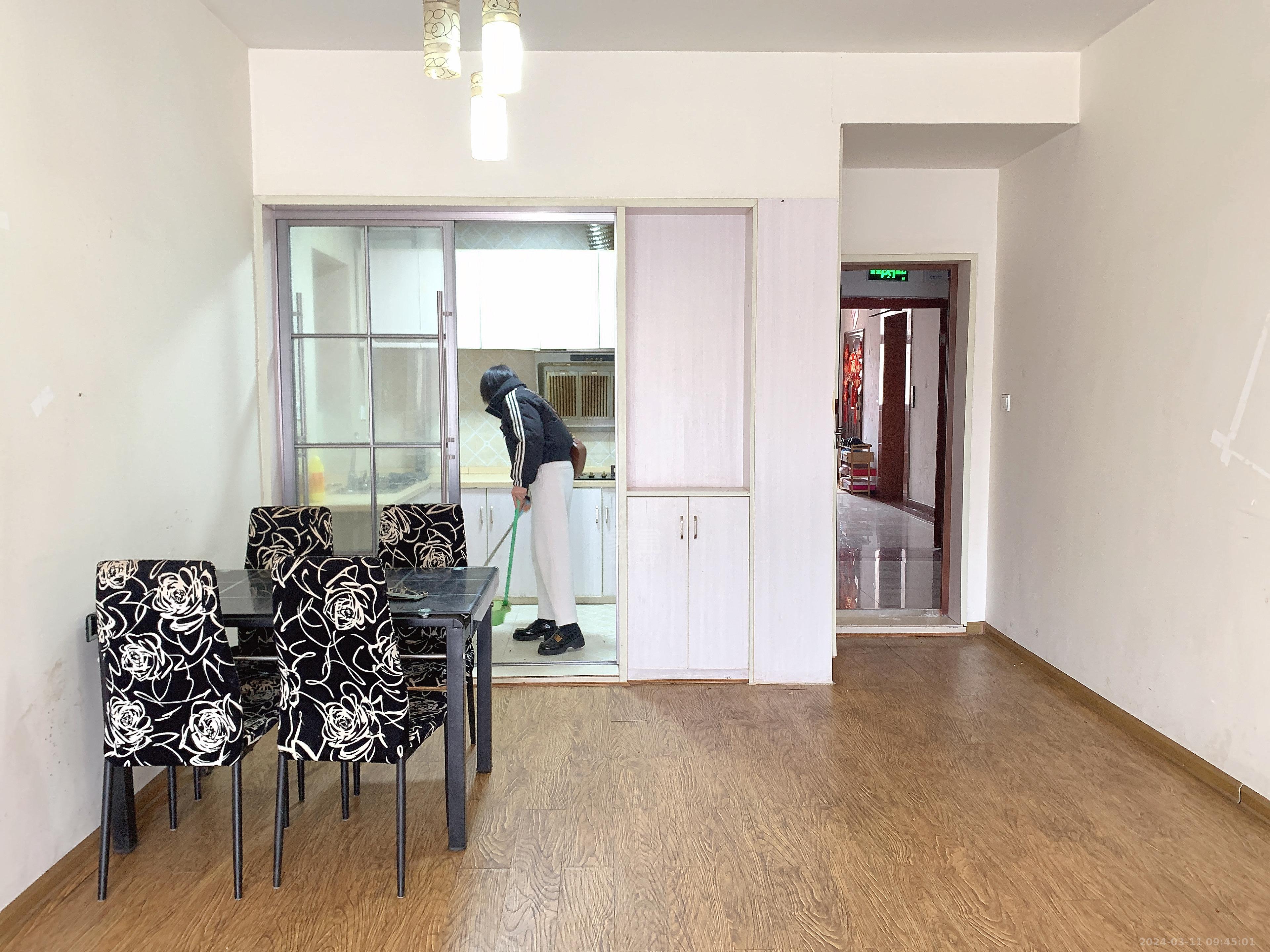 香博堡 3室2厅1卫 1500.00元/月 香博堡 3室2厅1卫 1500.00元/月室内图