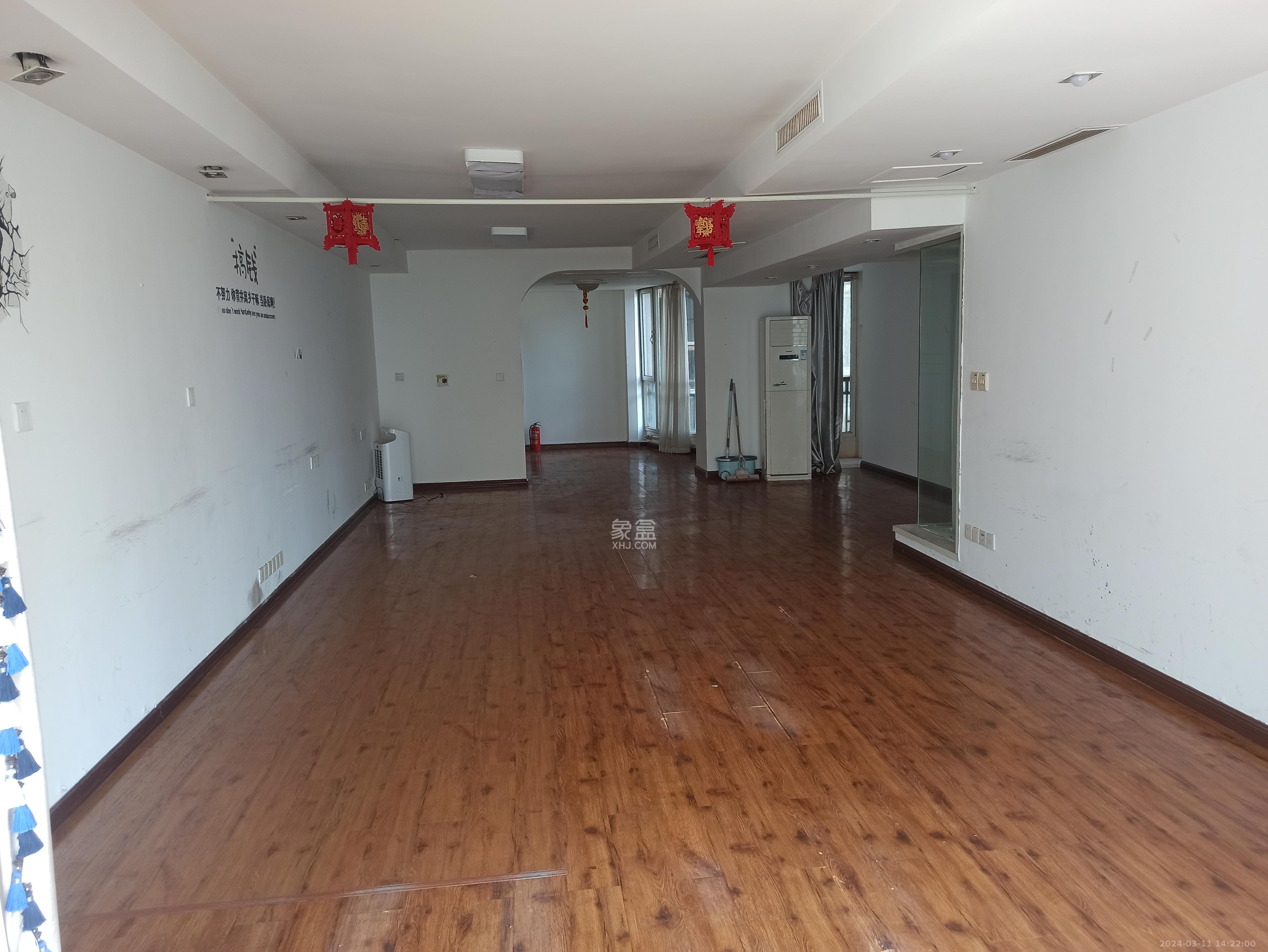 新世纪花苑  3室1厅1卫   5000.00元/月室内图