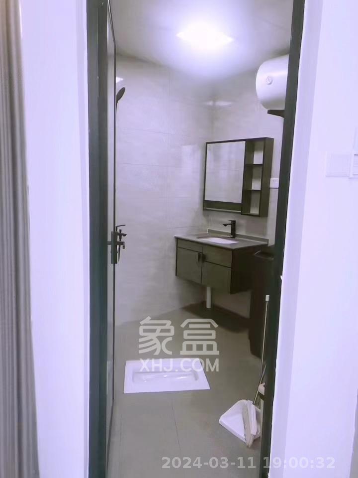 润和滨江府  1室1厅1卫   1400.00元/月室内图