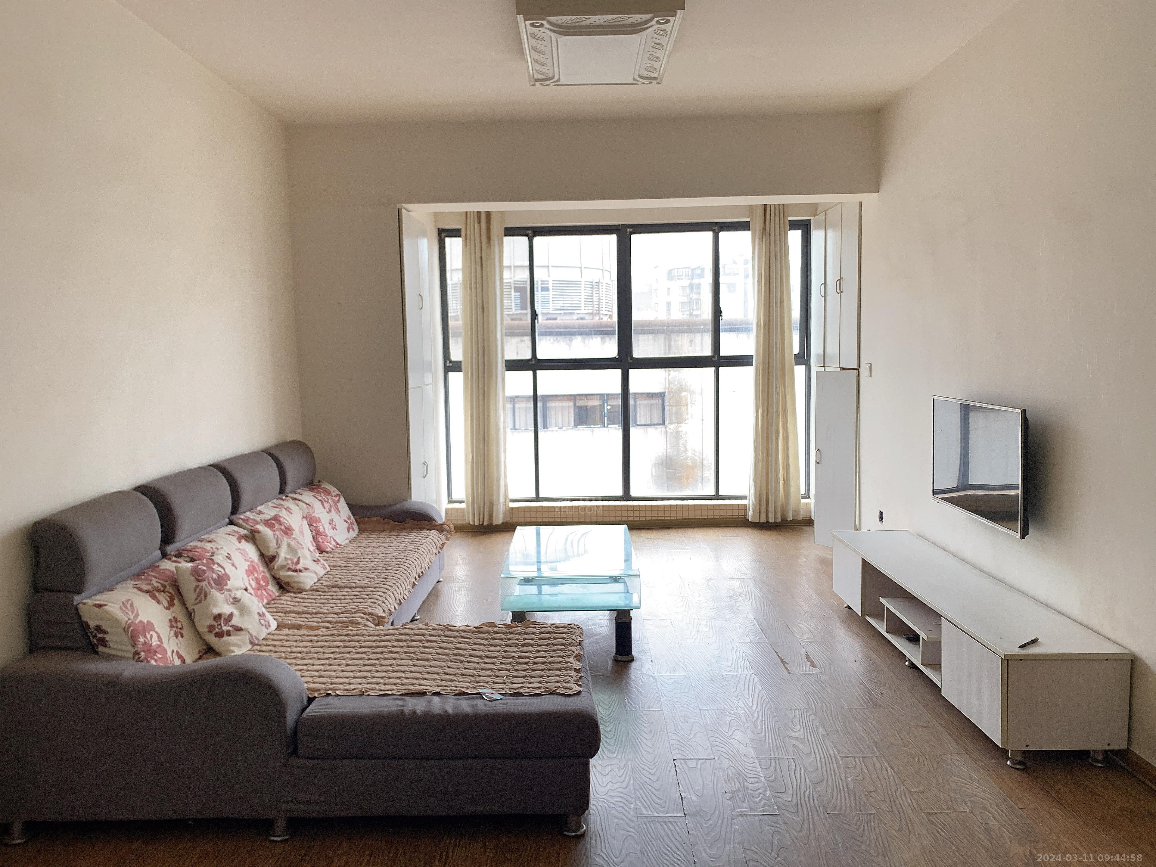 香博堡 3室2厅1卫 1500.00元/月 香博堡 3室2厅1卫 1500.00元/月室内图