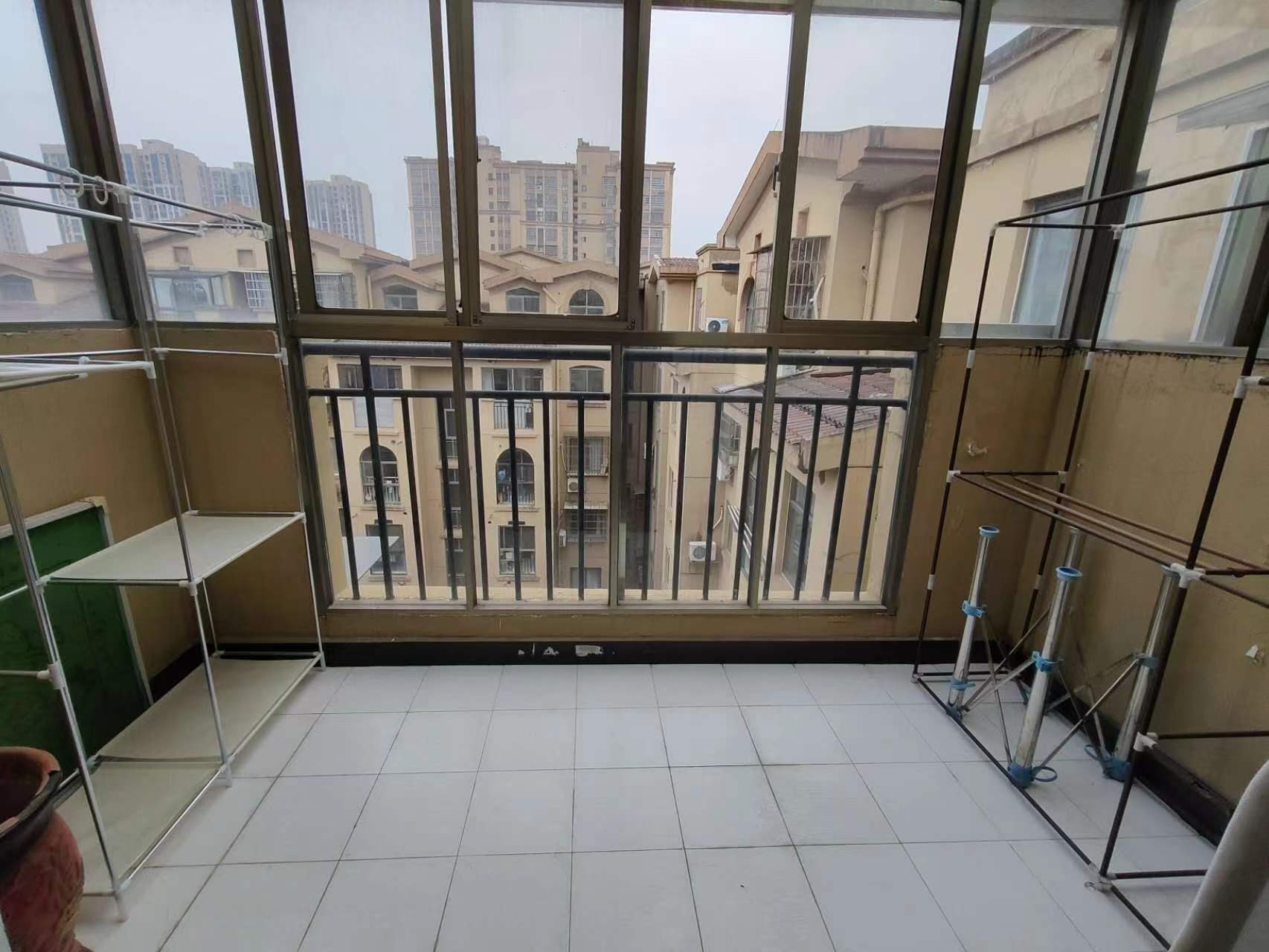 阳光爱琴海 4室2厅2卫 42.8万 阳光爱琴海 4室2厅2卫 42.8万室内图