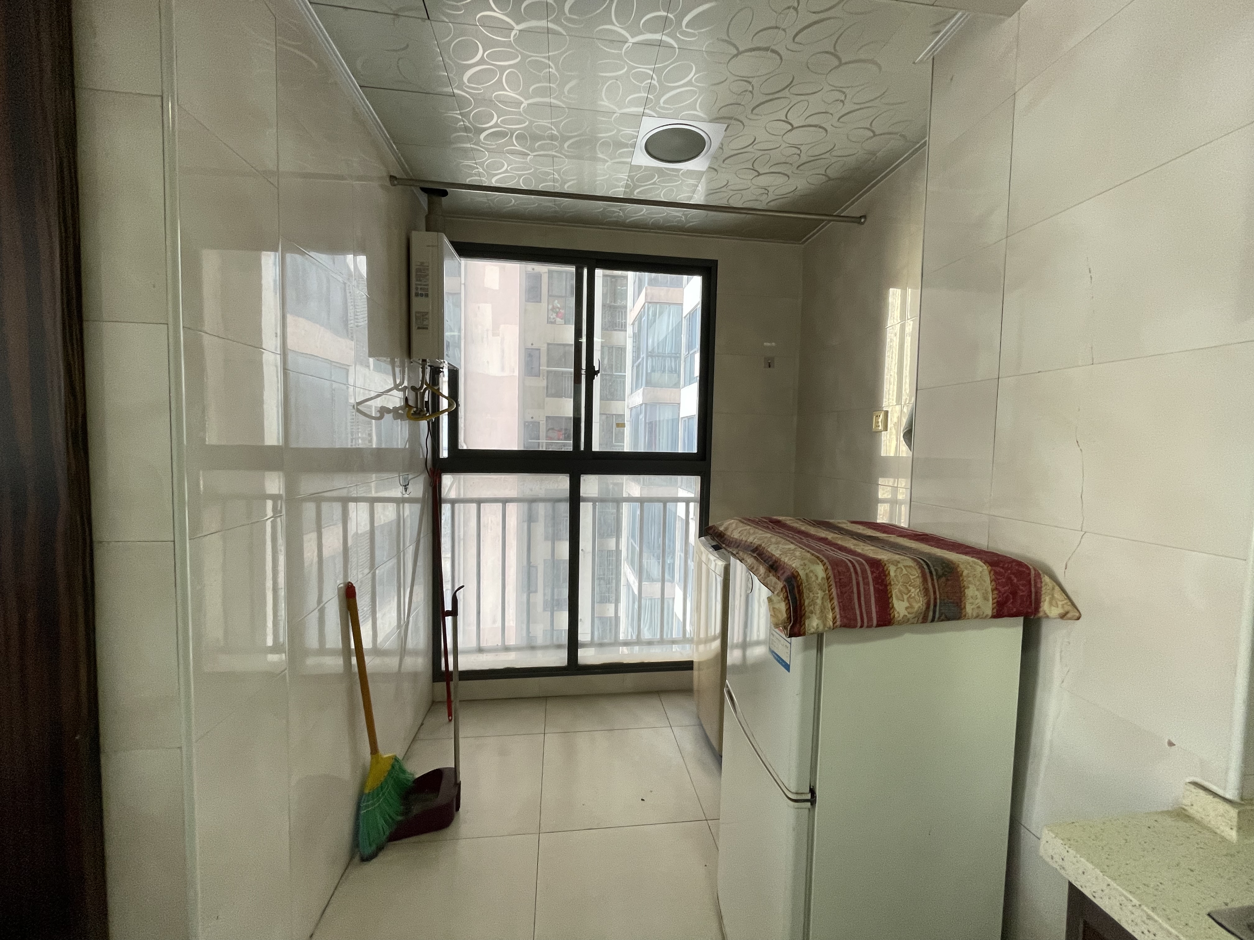 流金岁月-华晨国际 2室2厅1卫 48.4万 流金岁月-华晨国际 2室2厅1卫 48.4万室内图