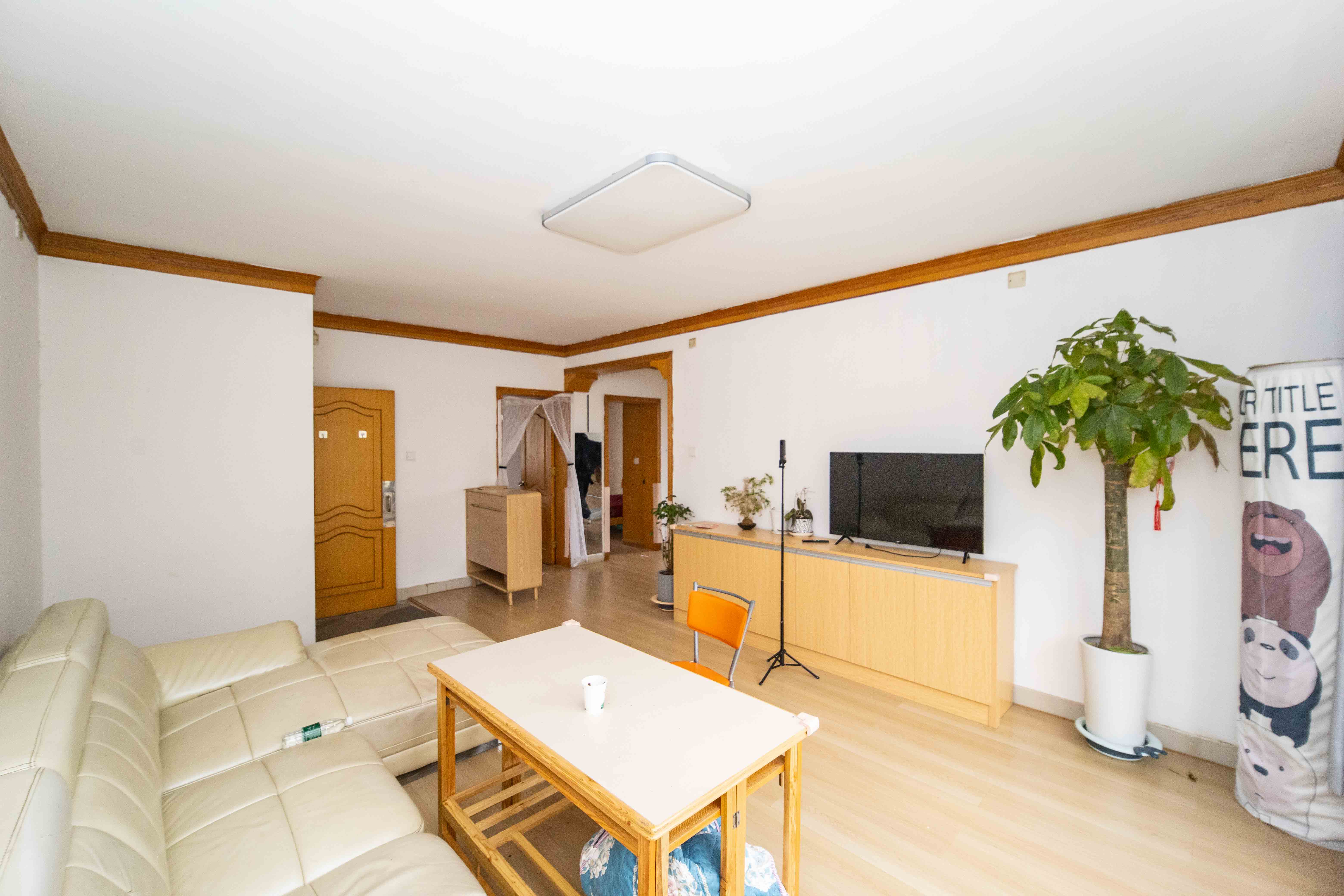 新世纪家园  2室2厅1卫   72.00万客厅