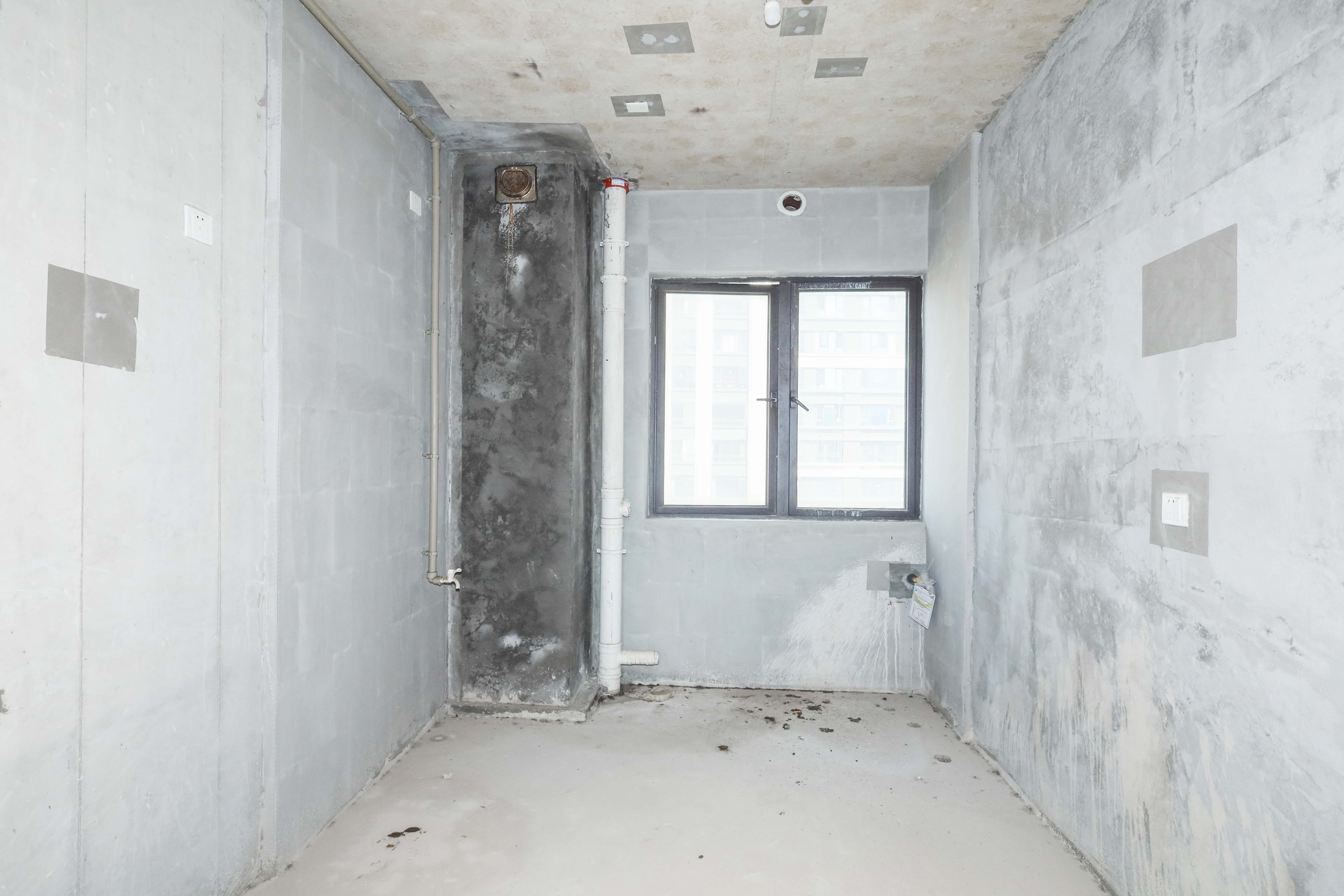 建发央著  4室2厅2卫   202.00万厨房