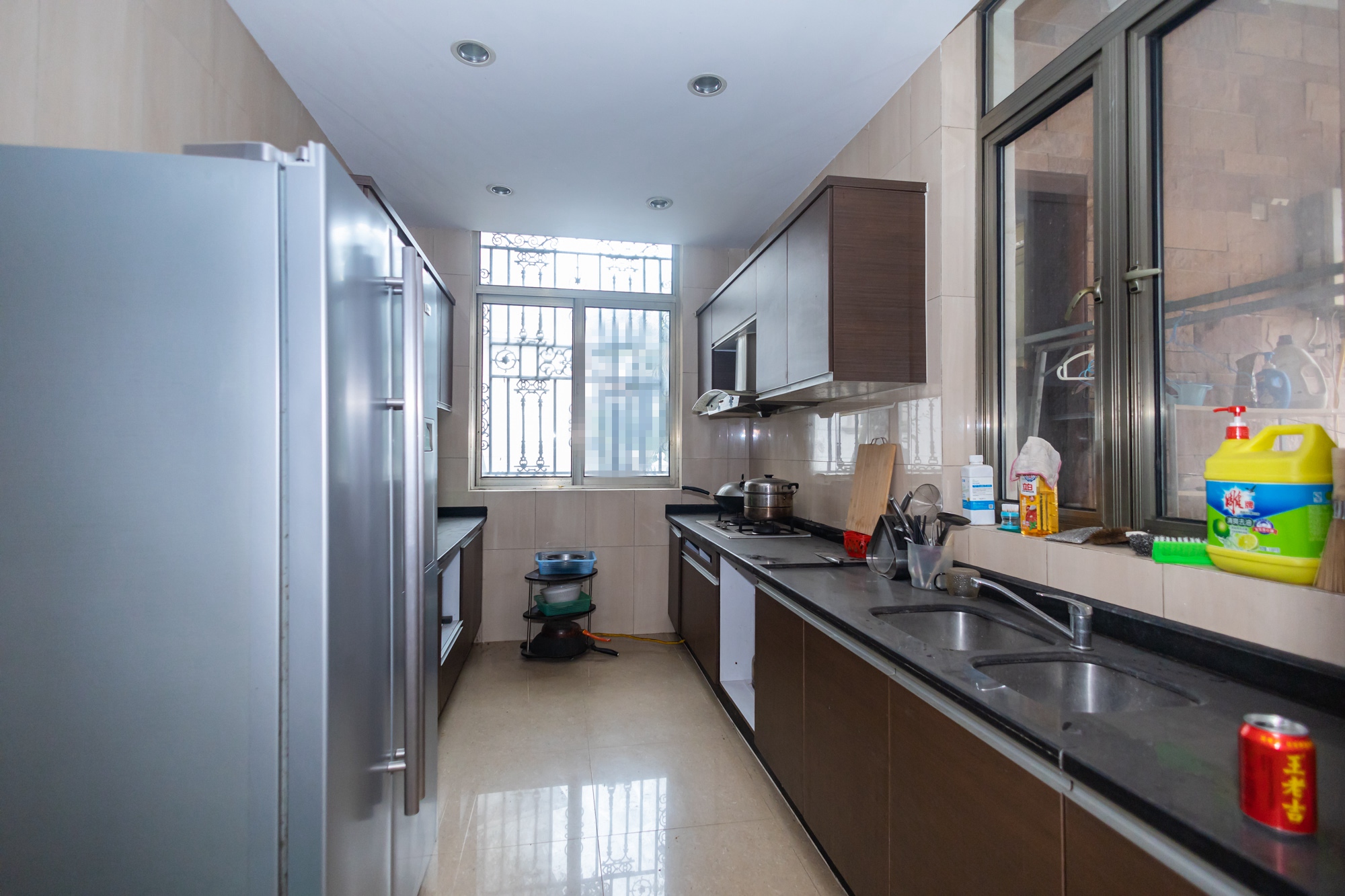 碧桂园威尼斯城  7室3厅7卫    968.98万 碧桂园威尼斯城  7室3厅7卫    968.98万厨房