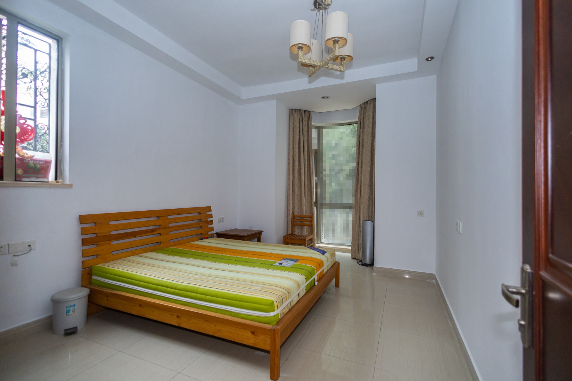 碧桂园威尼斯城  7室3厅7卫    968.98万 碧桂园威尼斯城  7室3厅7卫    968.98万卧室