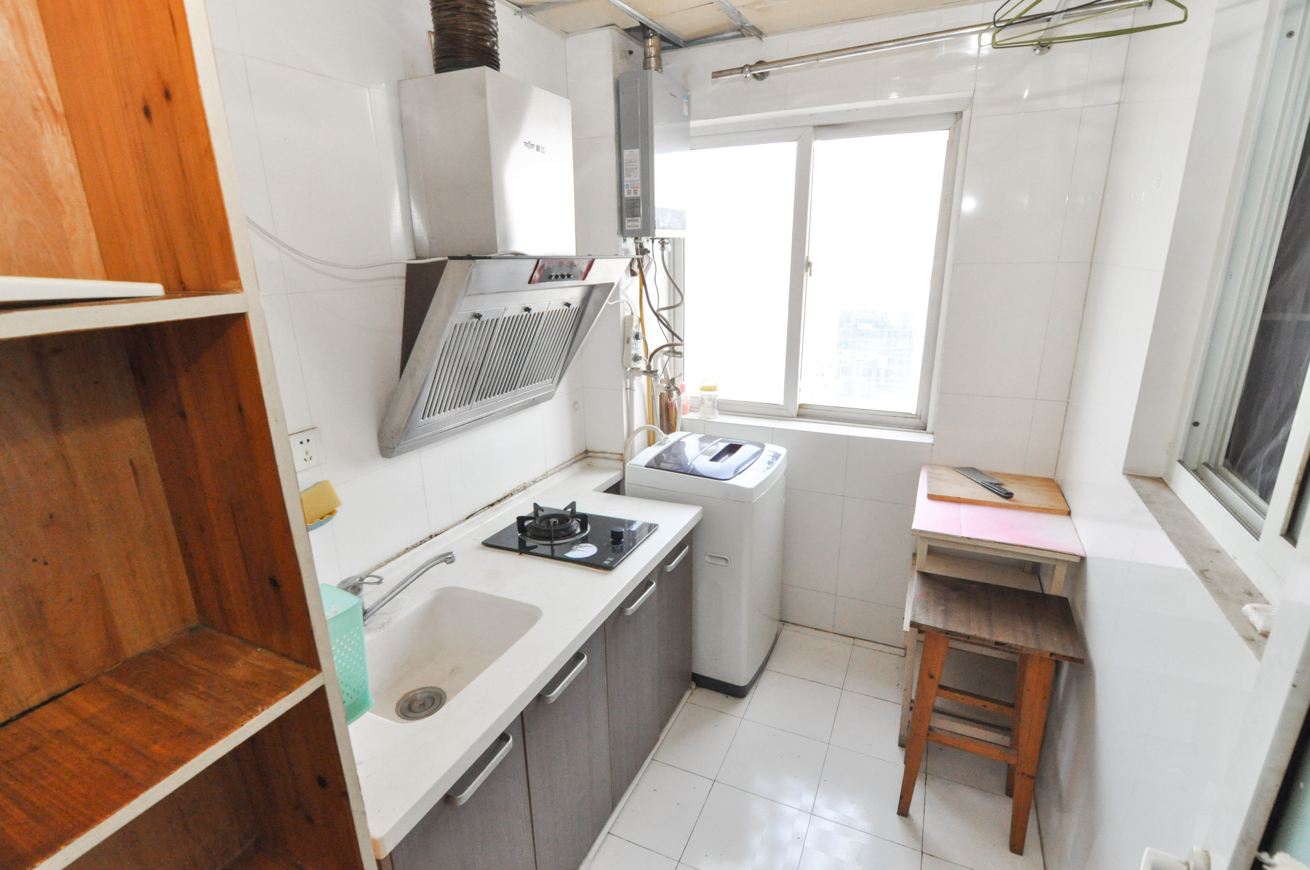 谋房博客(博客天街)  1室1厅1卫    37.0万 谋房博客(博客天街)  1室1厅1卫    37.0万厨房