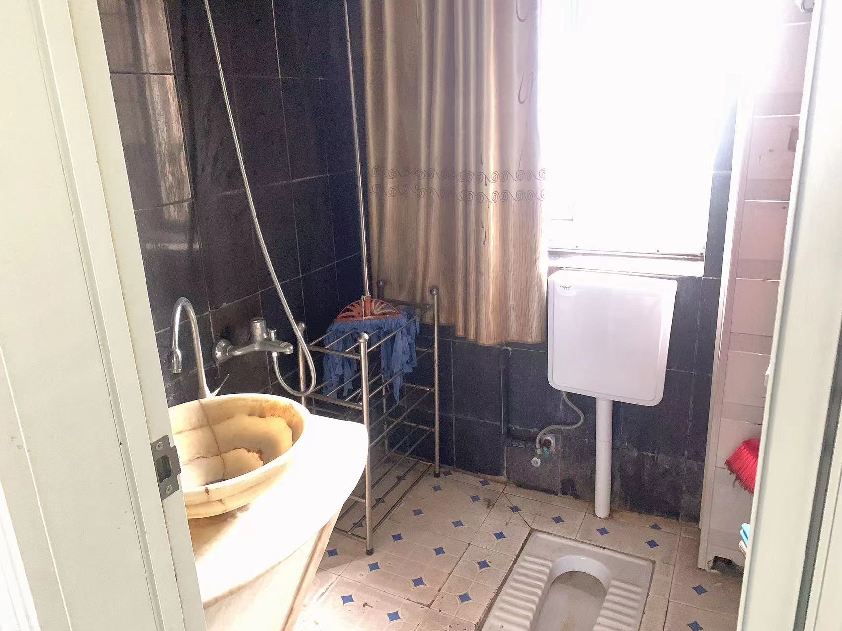 保利高尚小区 3室2厅2卫 52.0万 保利高尚小区 3室2厅2卫 52.0万室内图