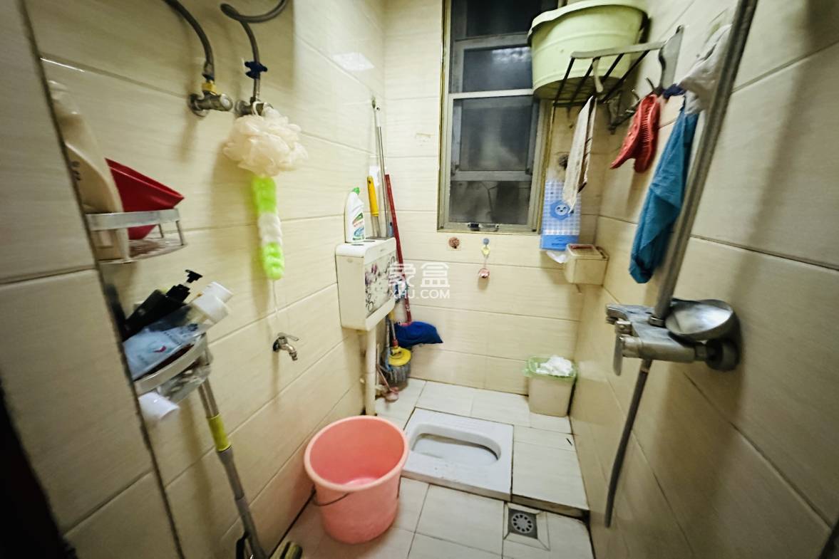 碧水名城  2室2厅1卫    125.0万 碧水名城  2室2厅1卫    125.0万卫生间