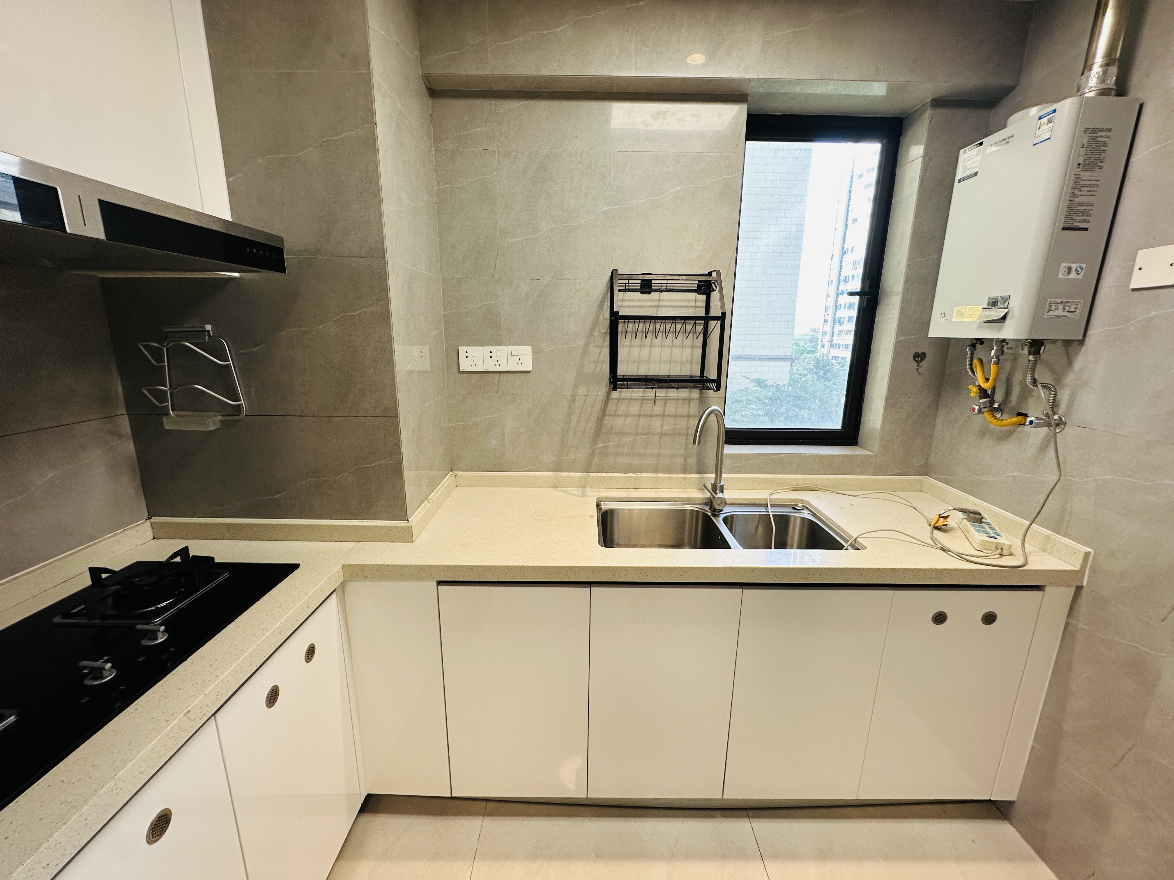 碧水名城  2室2厅1卫   117.00万 碧水名城  2室2厅1卫   117.00万厨房